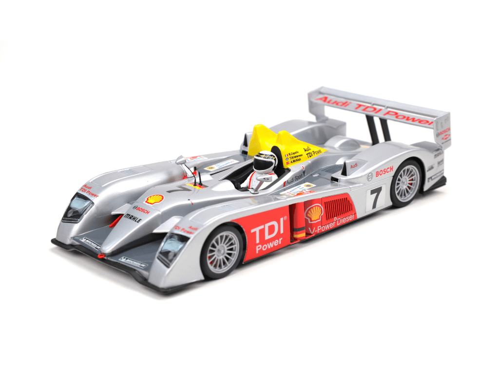 Avant Slot | Audi R10 TDI | #7 Audi Sport Team Joest - Le Mans 2006 | 50104