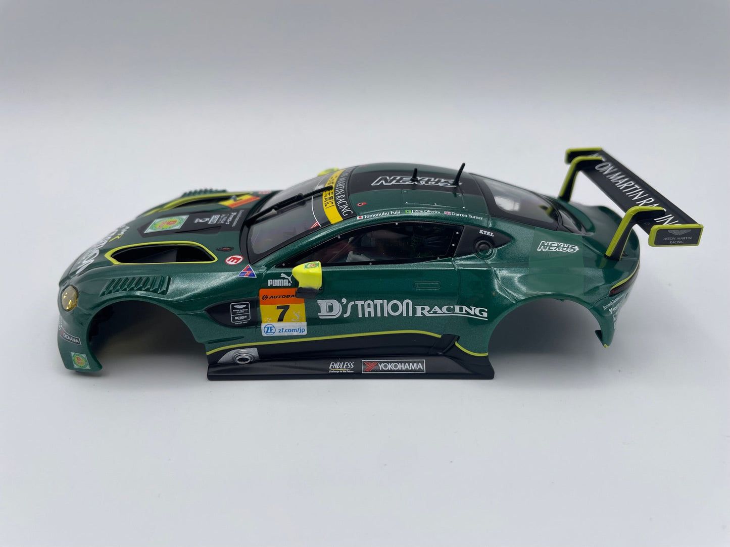 Carrera 132 | Body Shell | Aston Martin Vantage AMR GT3 / GTE | 7 D'Station Racing | 30994 / 27675