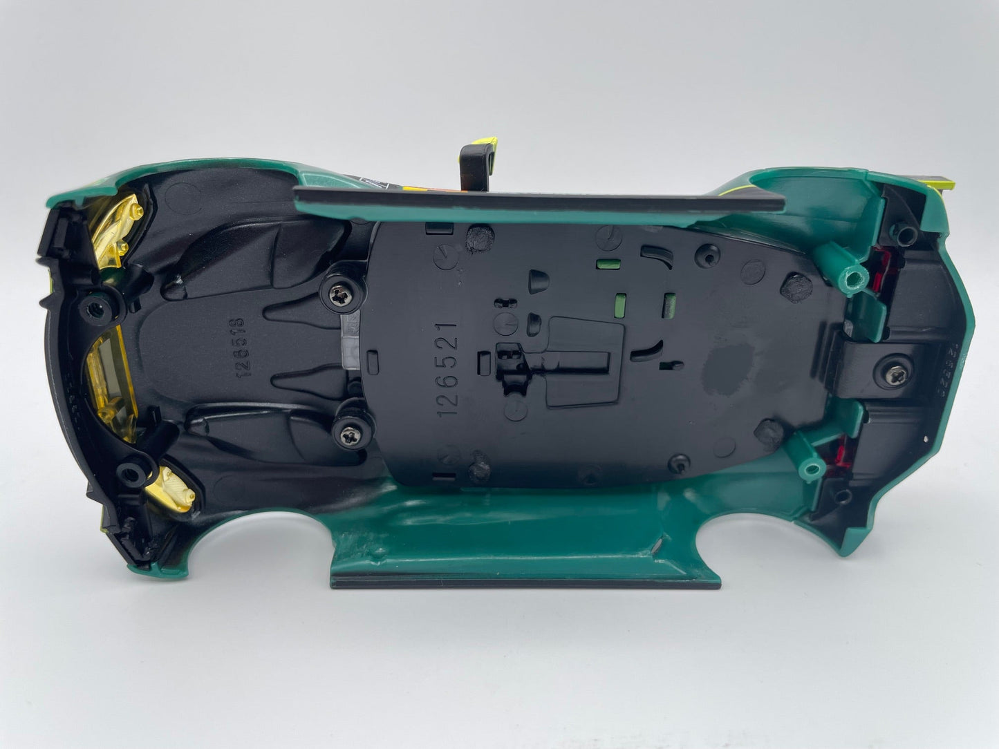 Carrera 132 | Body Shell | Aston Martin Vantage AMR GT3 / GTE | 7 D'Station Racing | 30994 / 27675