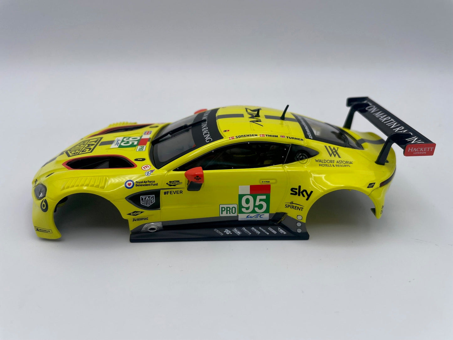Carrera 132 | Body Shell | Aston Martin Vantage AMR GT3 / GTE | 95 Aston Martin Racing | 30930 / 27631