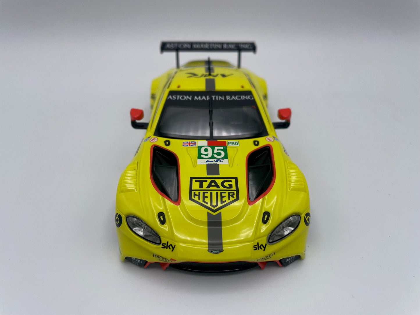 Carrera 132 | Body Shell | Aston Martin Vantage AMR GT3 / GTE | 95 Aston Martin Racing | 30930 / 27631