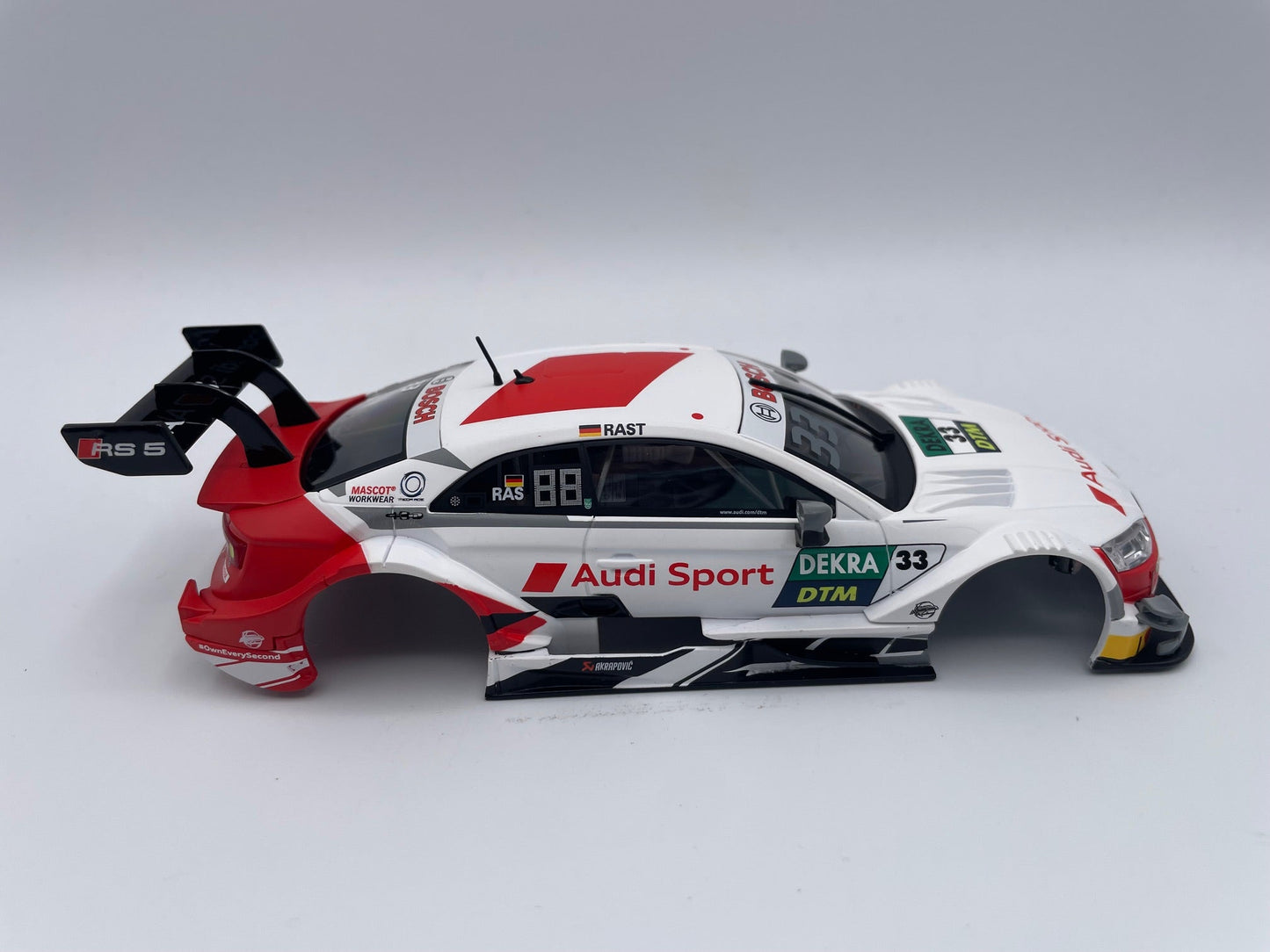 Carrera 132 | Body Shell | Audi RS 5 DTM / Turbo DTM | 33 Audi Sport | 30935 / 27634