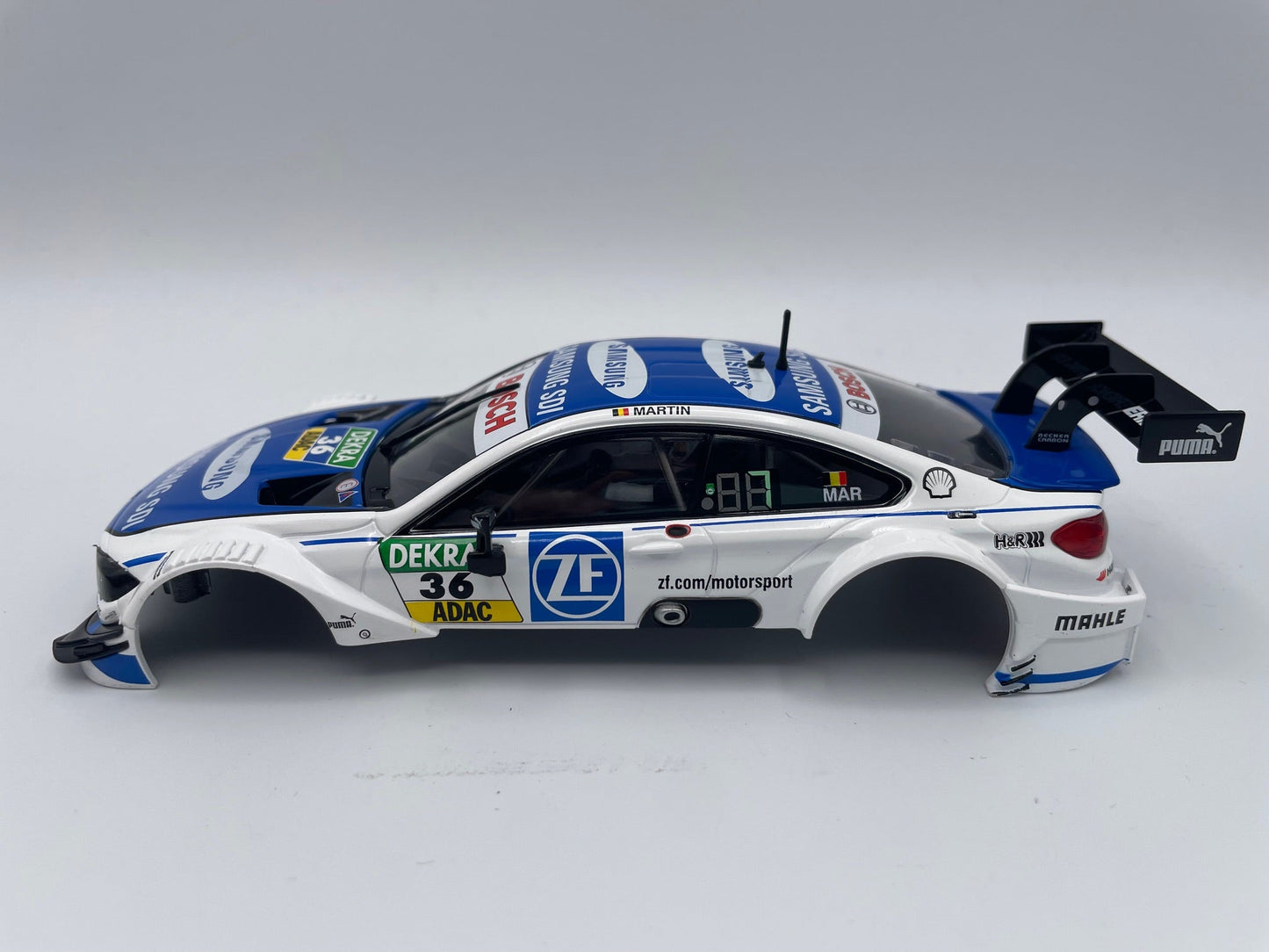 Carrera 132 | Body Shell | BMW M4 DTM | 36 Samsung | 30835 / 27571