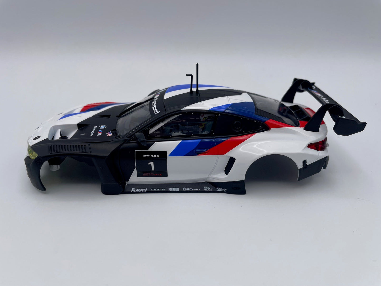 Carrera 132 | Body Shell | BMW M4 GT3 | 1 BMW M Motorsport | 31010 / 27686
