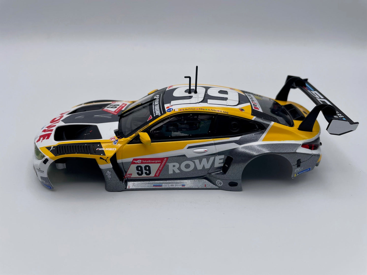 Carrera 132 | Body Shell | BMW M4 GT3 | #99 ROWE Racing | 27797