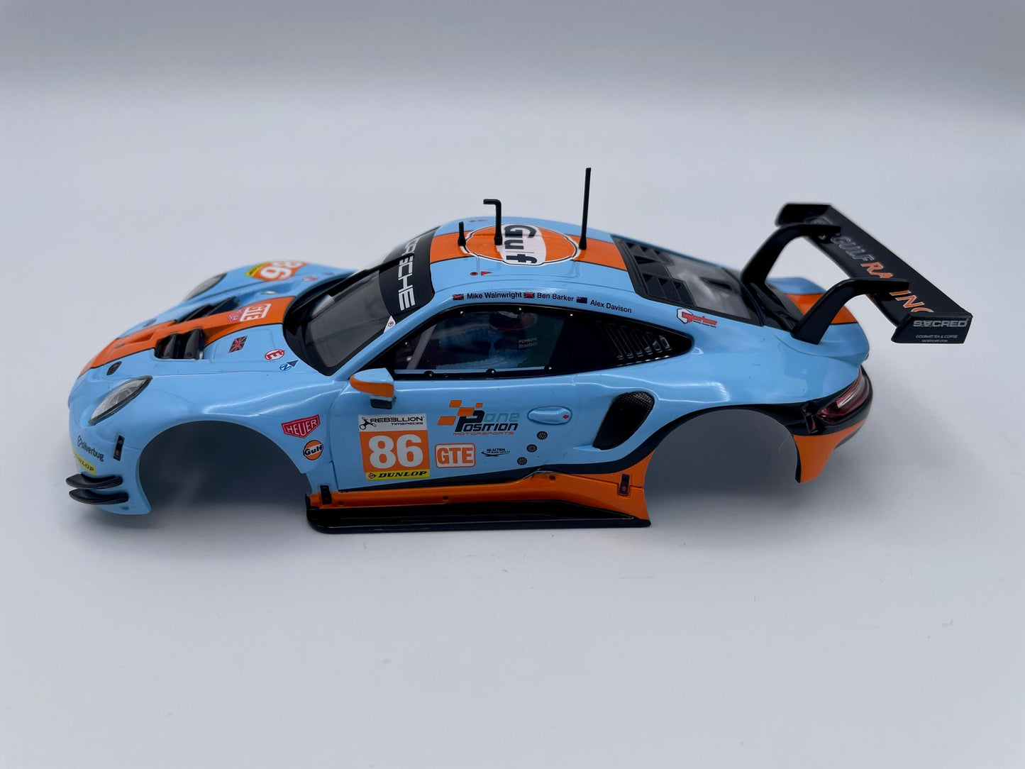 Carrera 132 | Body Shell | Porsche 911 RSR / GT3 Cup | 86 Gulf Racing UK | 32019 / 27780
