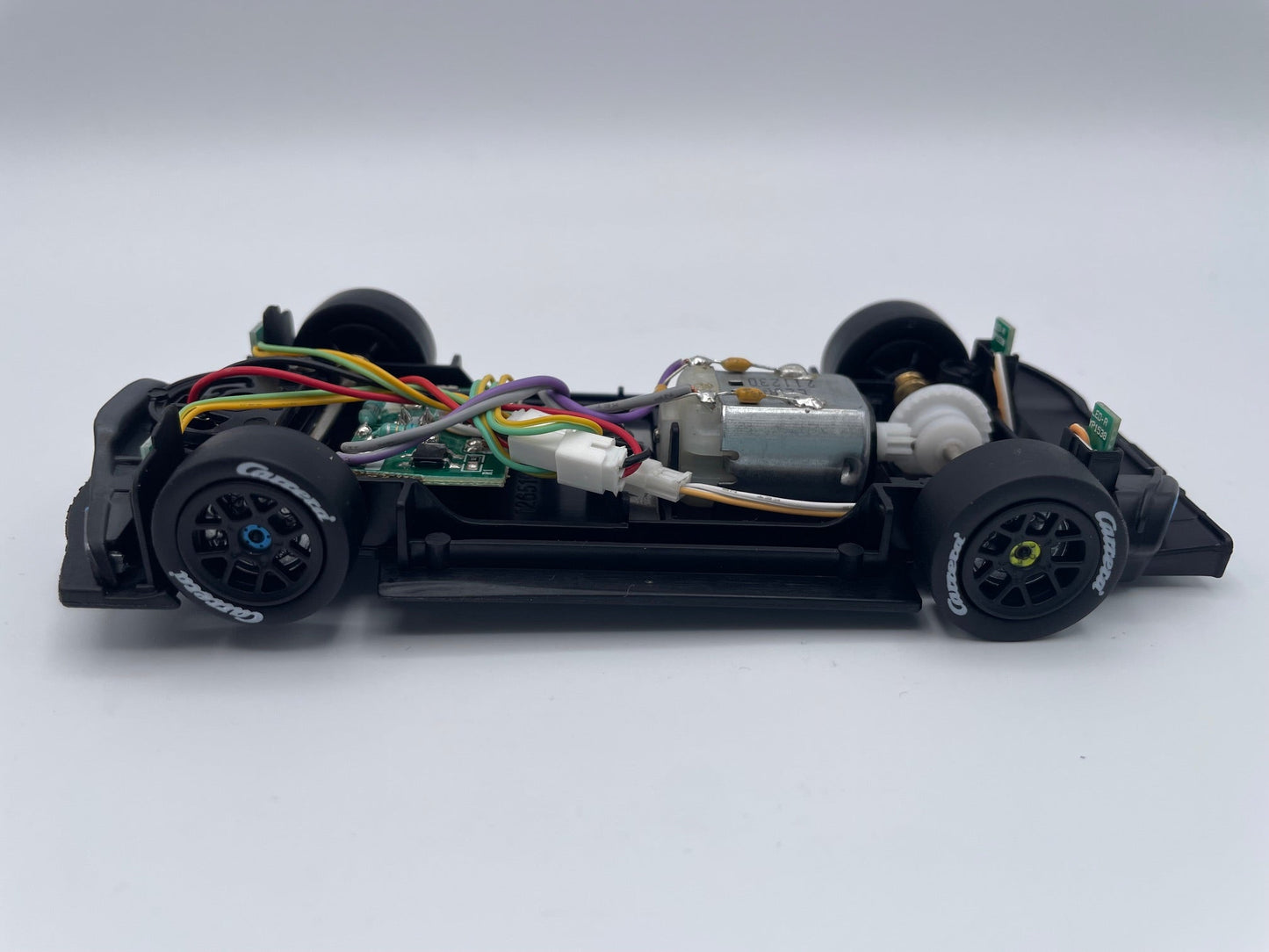 Carrera Evolution | Complete Chassis Assembly | Aston Martin Vantage AMR GT3 / GTE