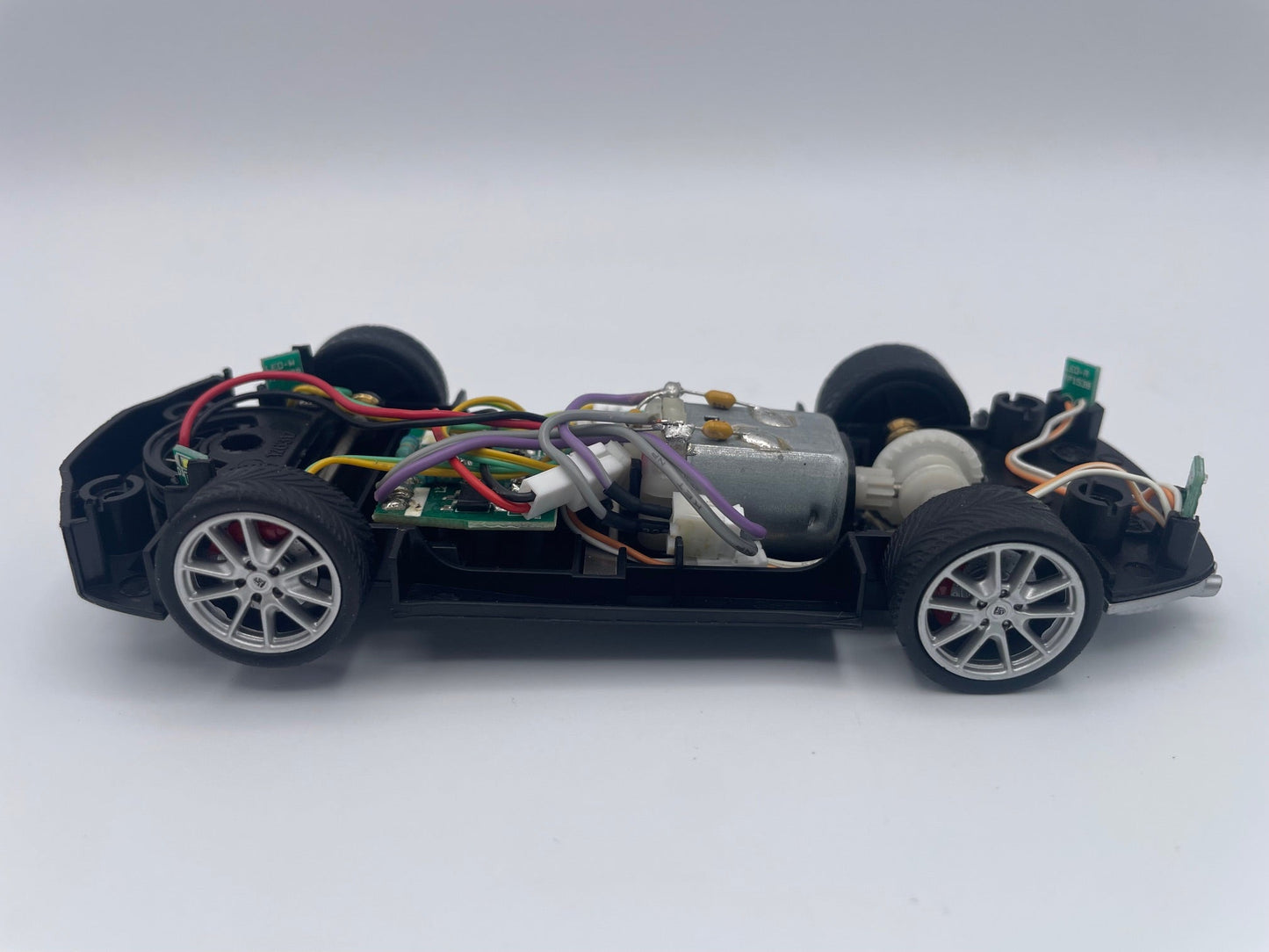 Carrera Evolution | Complete Chassis Assembly | Porsche 911 Carrera S Cabriolet