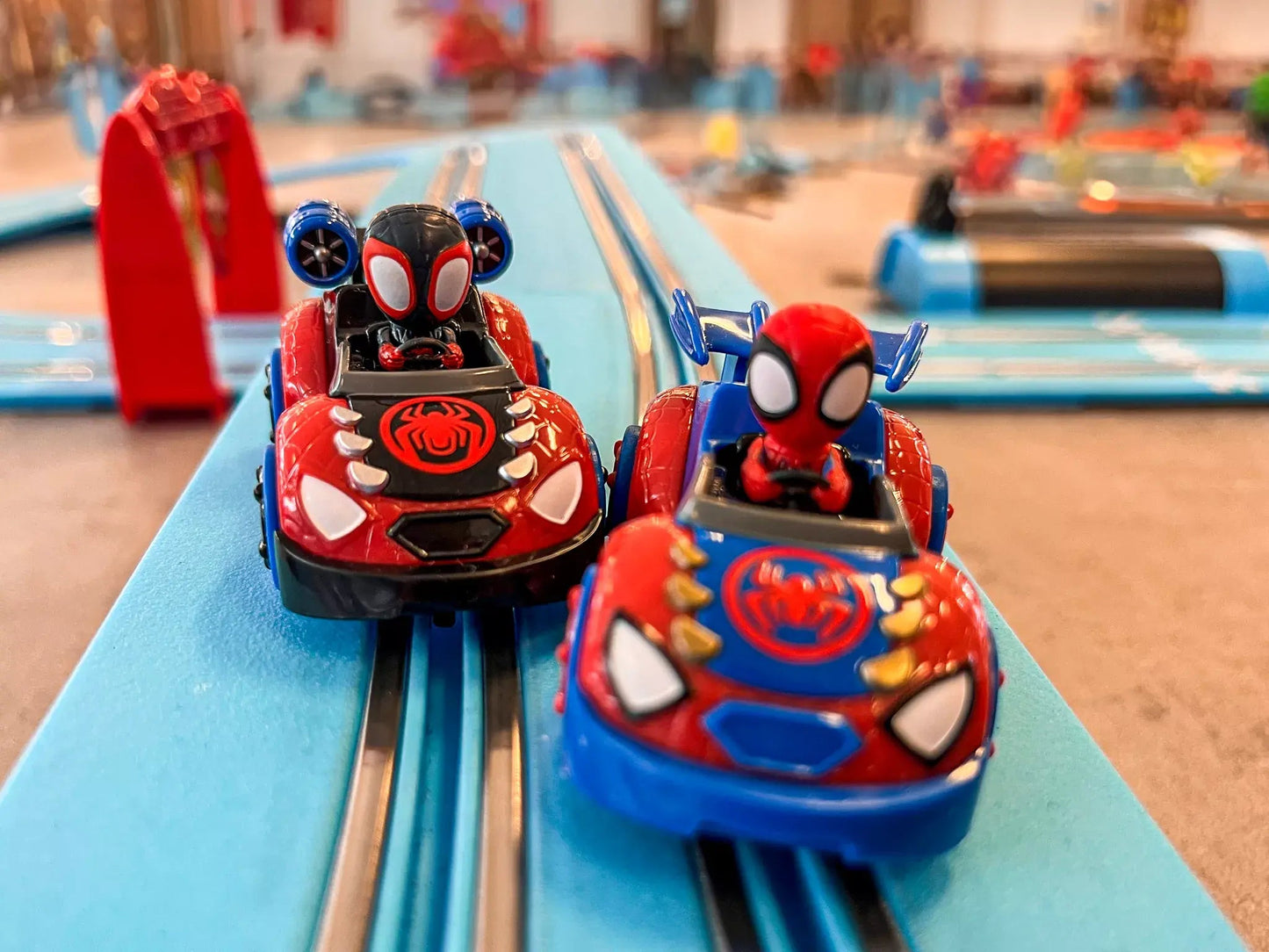 Carrera First | Marvel Spidey | It's Spidey Time! | 63049 | 1/50 Slot Car Racing Set