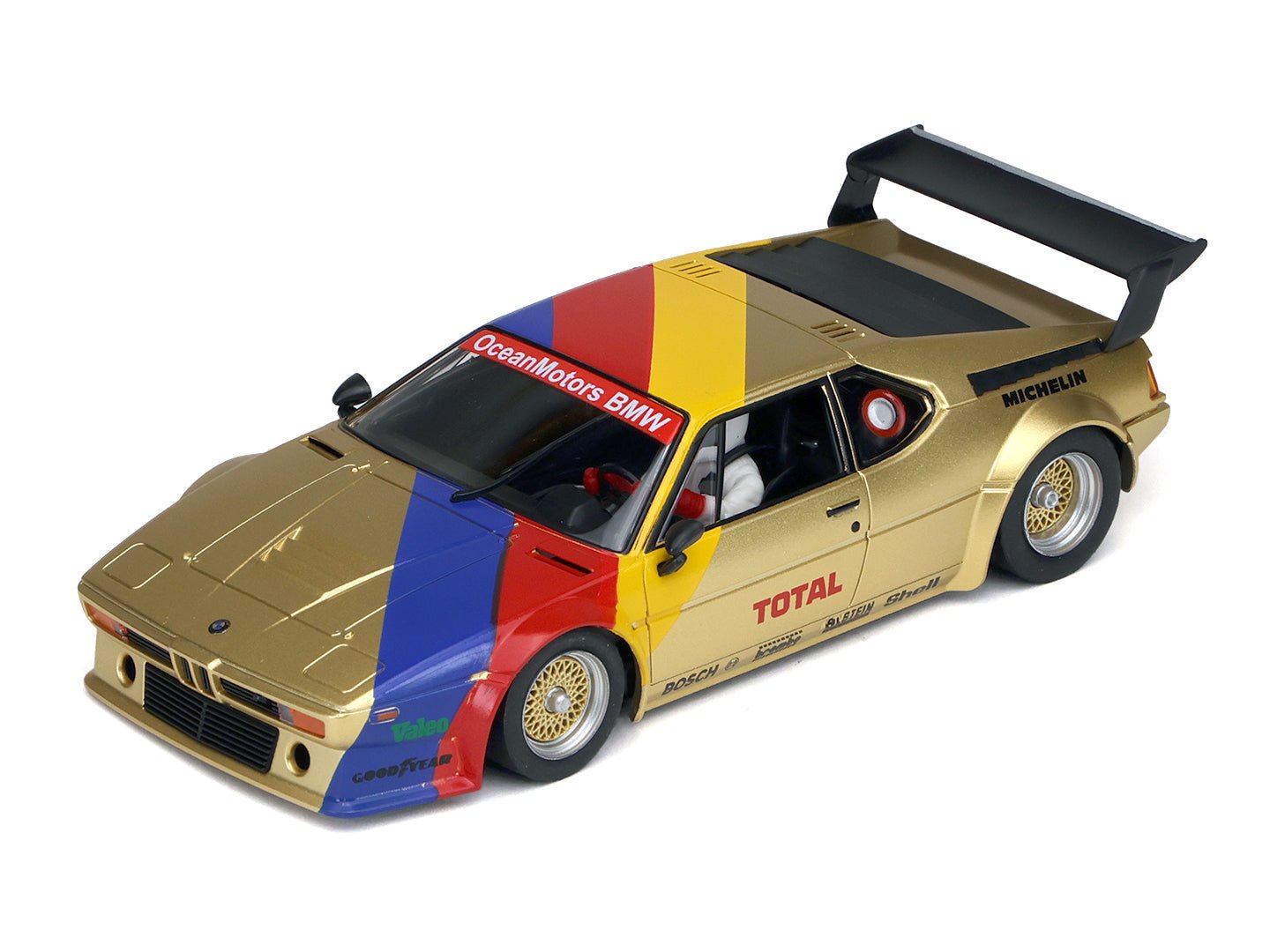 Fly | BMW M1 | Gold - Mid Ohio | Iconic Series | E2108