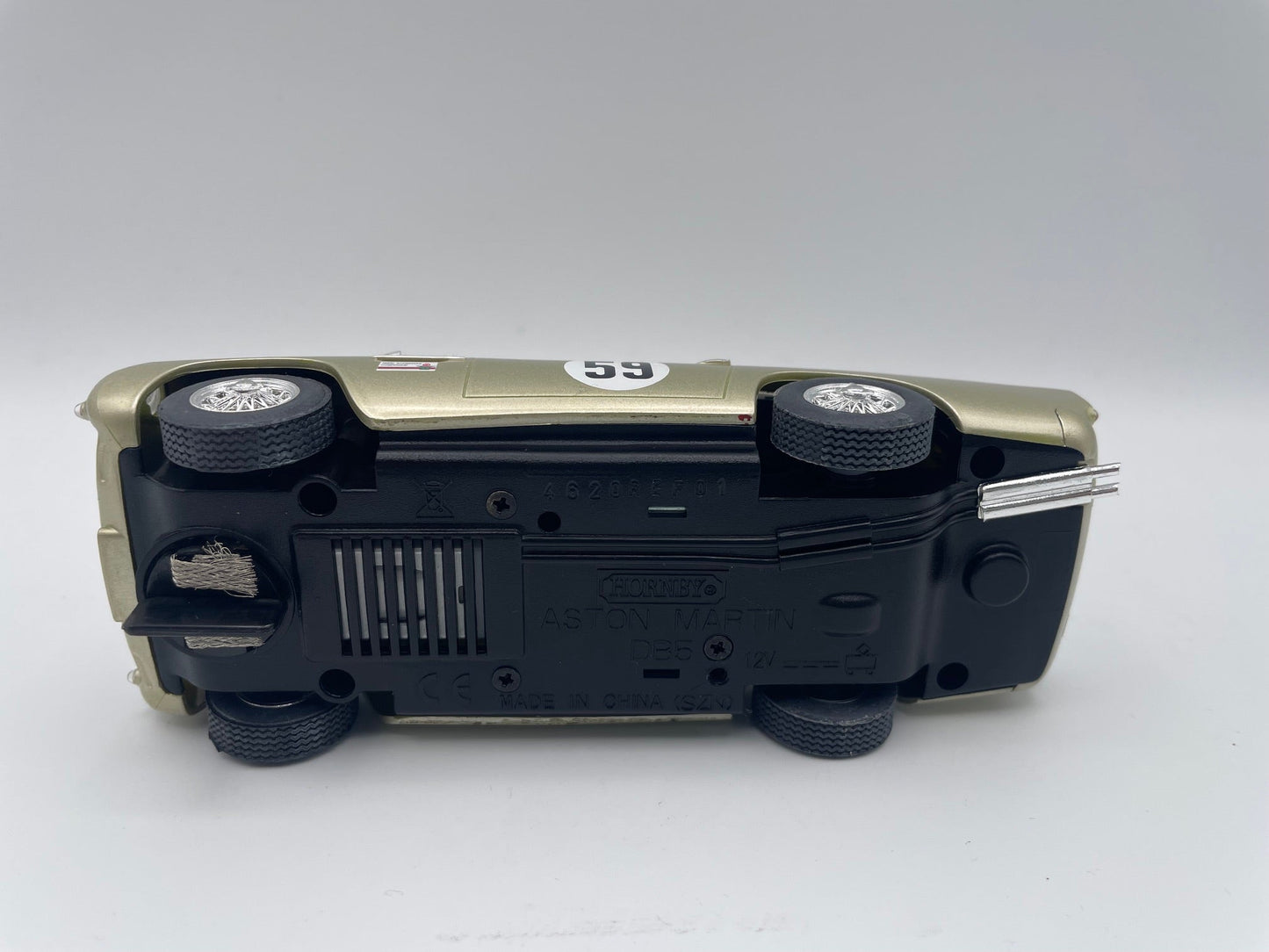 Scalextric | Aston Martin DB5 | #59 White Gold - AMOC Brands Hatch 2019 | C4166