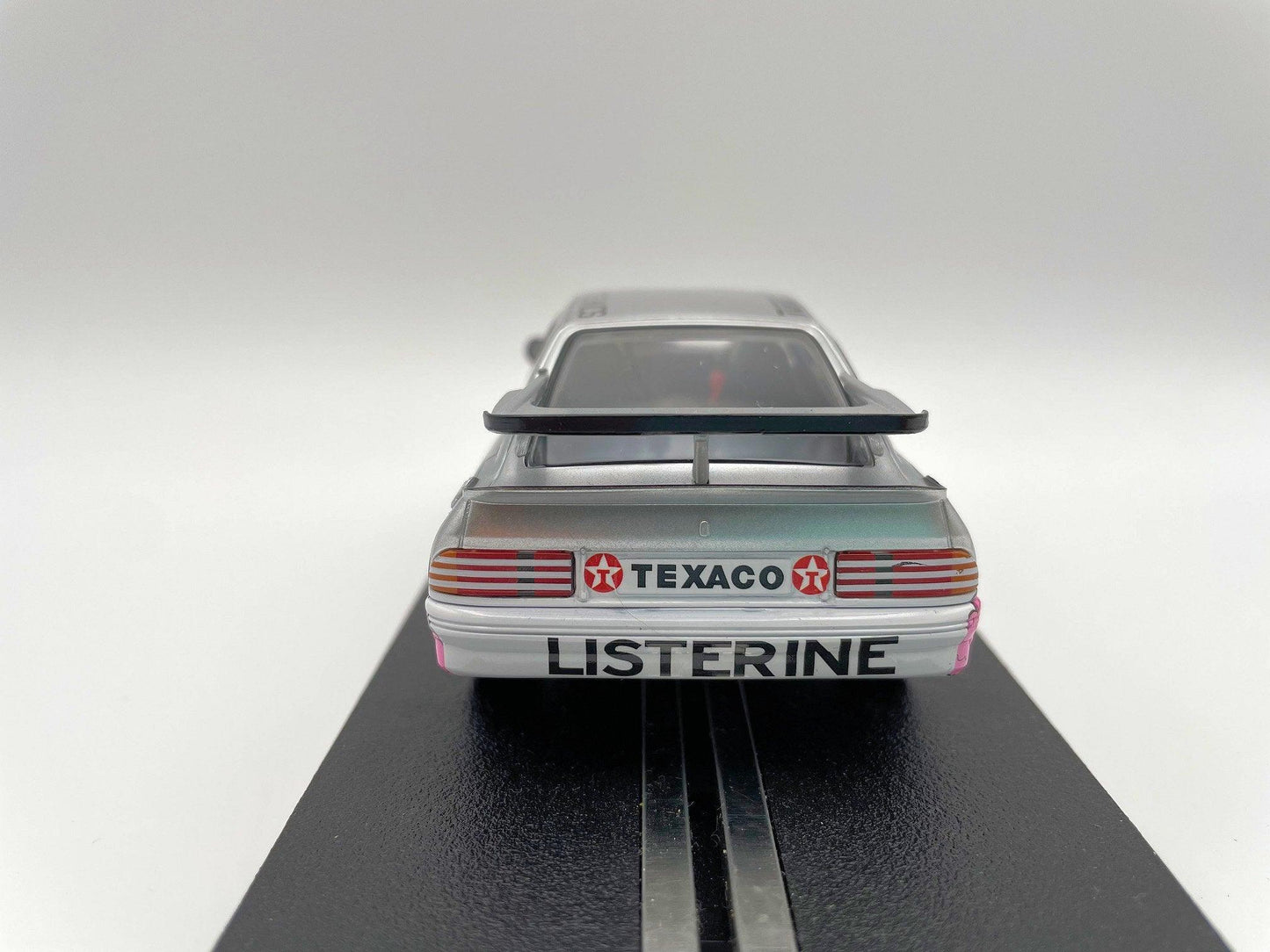 Scalextric - Ford Sierra Cosworth RS500 - #6 Listerine - BTCC 1987 - C4146