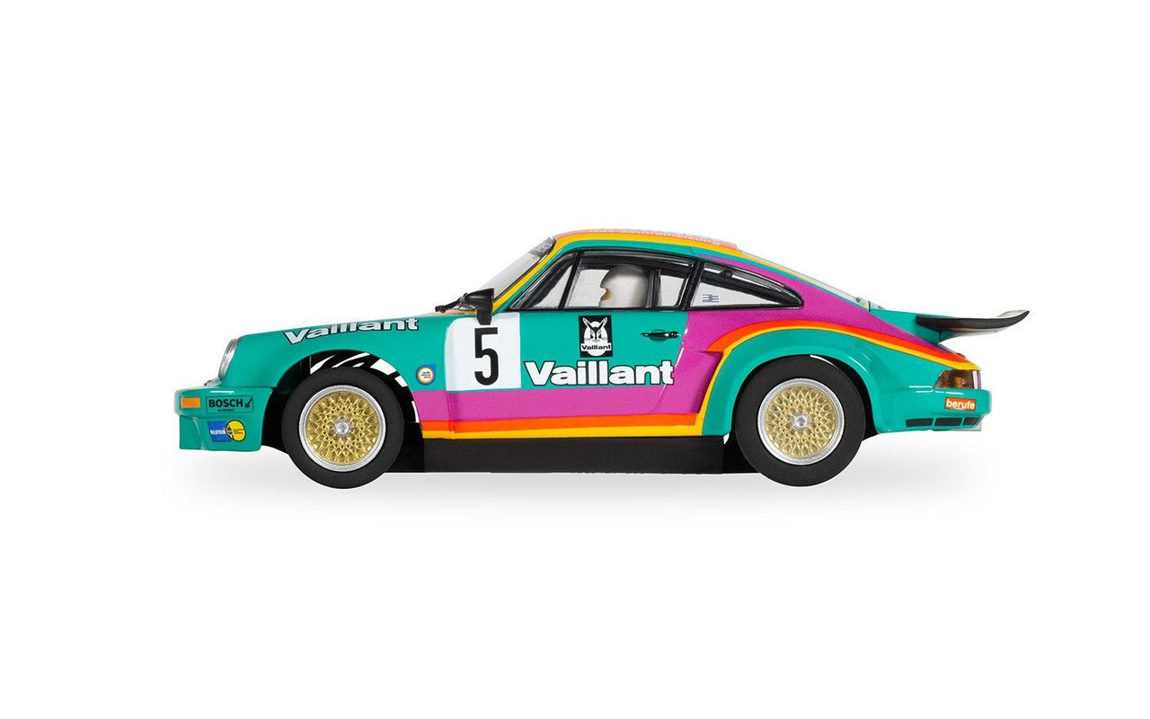 Scalextric | Porsche 911 Carrera RSR 3.0 | 5 Vaillant Kremer - DRM 1976 | C4439