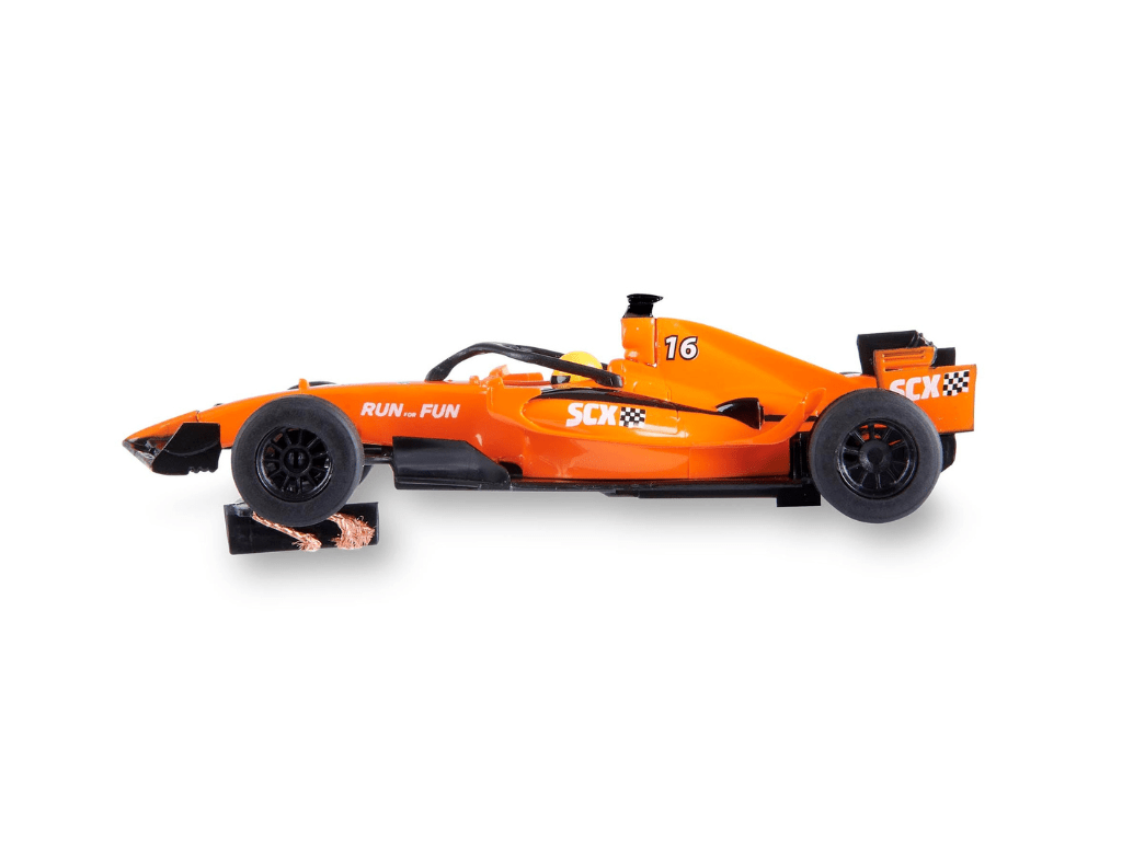 SCX Compact | Formula 1 2022 - 2025 | 16 Orange | C10576 | 1/43 Slot Car