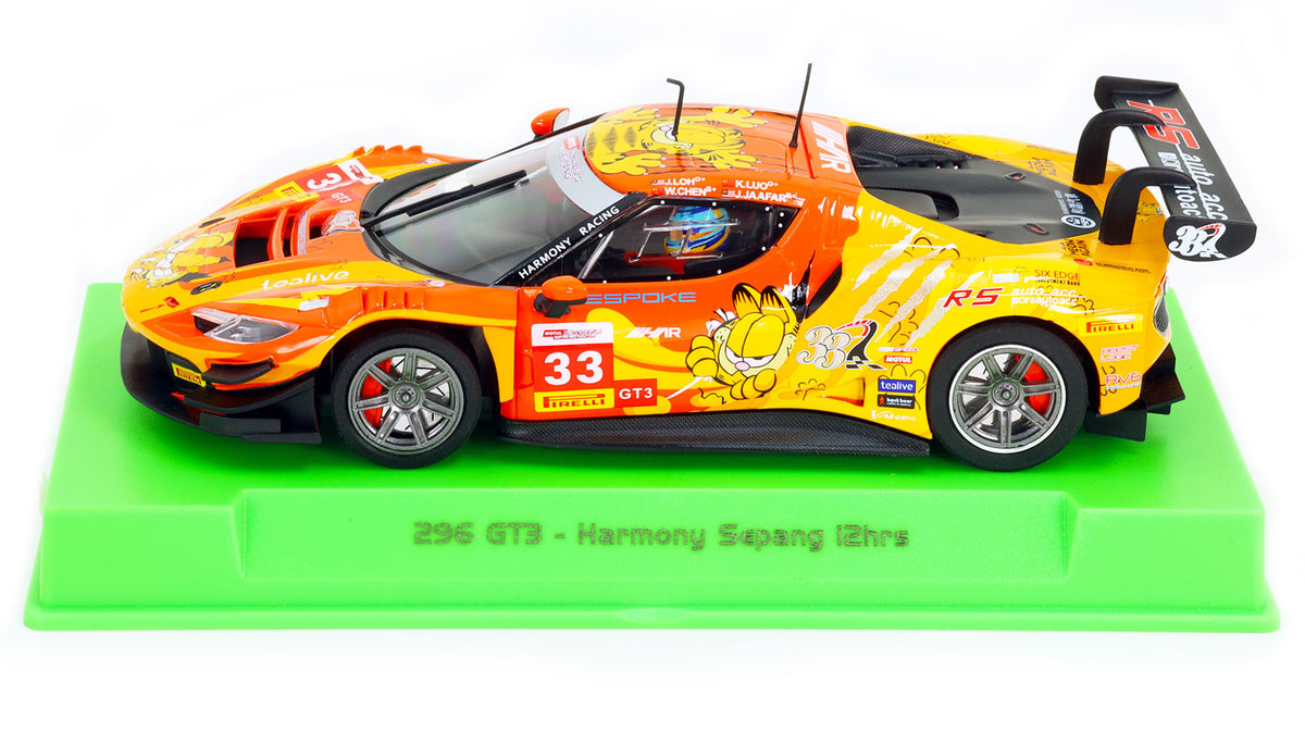 Avant Slot | Ferrari 296 GT3 | #33 33R Harmony Racing | 52311 | 1/32 Scale Slot Car