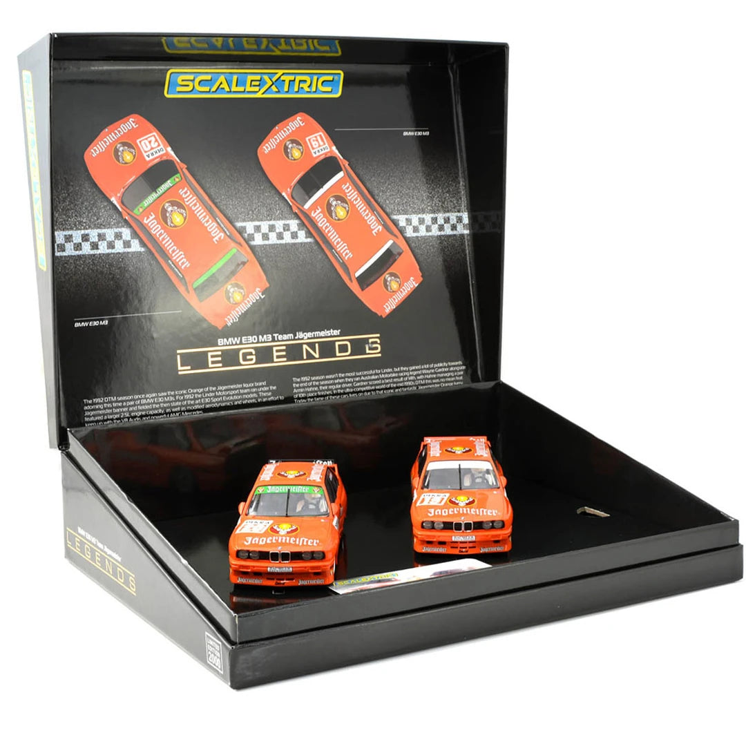 Scalextric | Legends - Twin Pack | Jägermeister - DTM 1992 | C4110A | 1/32 Slot Car Set
