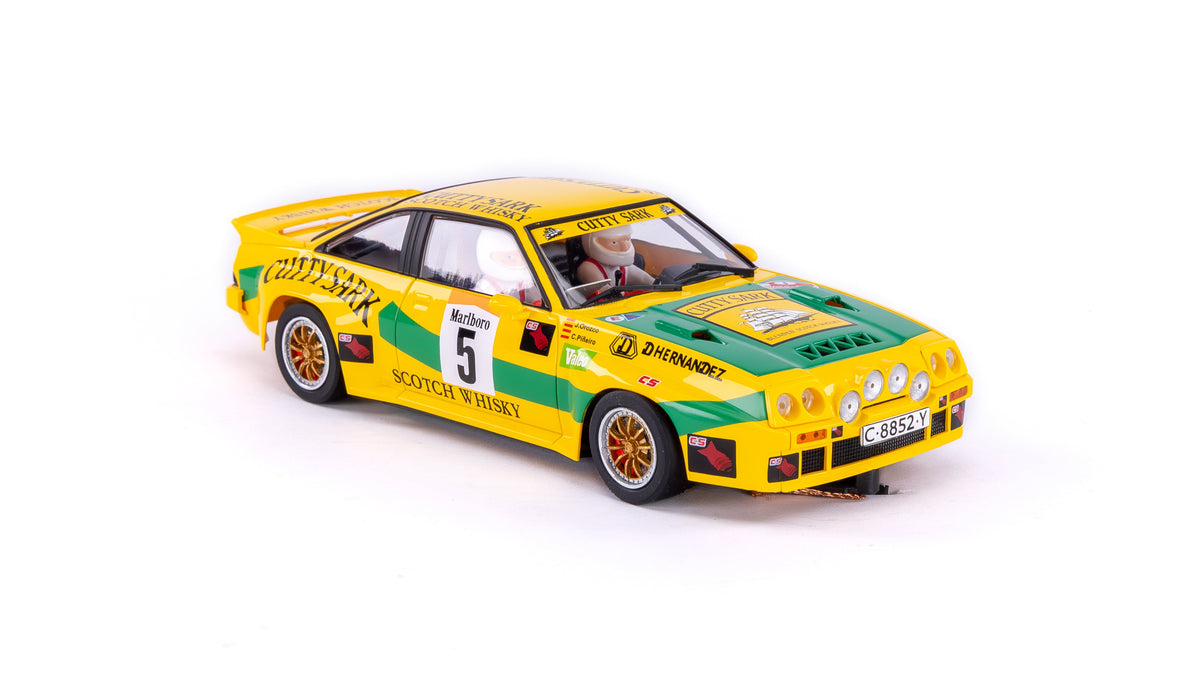 Avant Slot | Opel Manta 400 | #5 Escudería La Coruña | 51511 | 1/32 Scale Slot Car