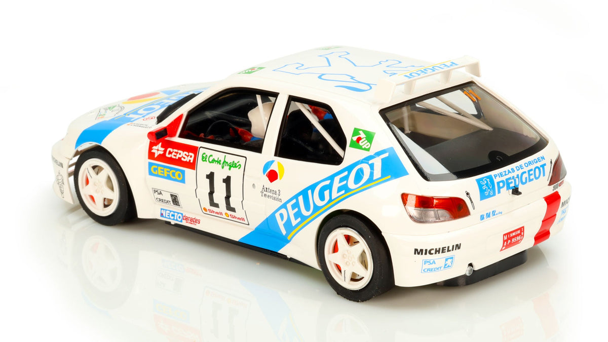 Avant Slot | Peugeot 306 Maxi | #11 Peugeot Sport España | 52805 | 1/32 Scale Slot Car