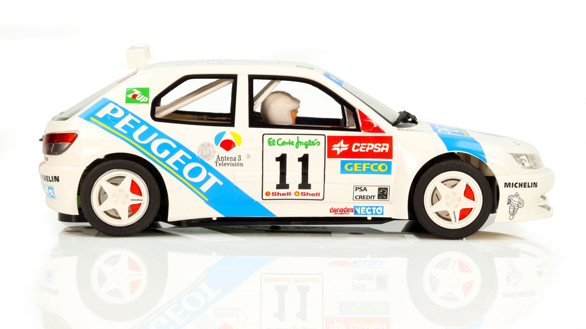 Avant Slot | Peugeot 306 Maxi | #11 Peugeot Sport España | 52805 | 1/32 Scale Slot Car