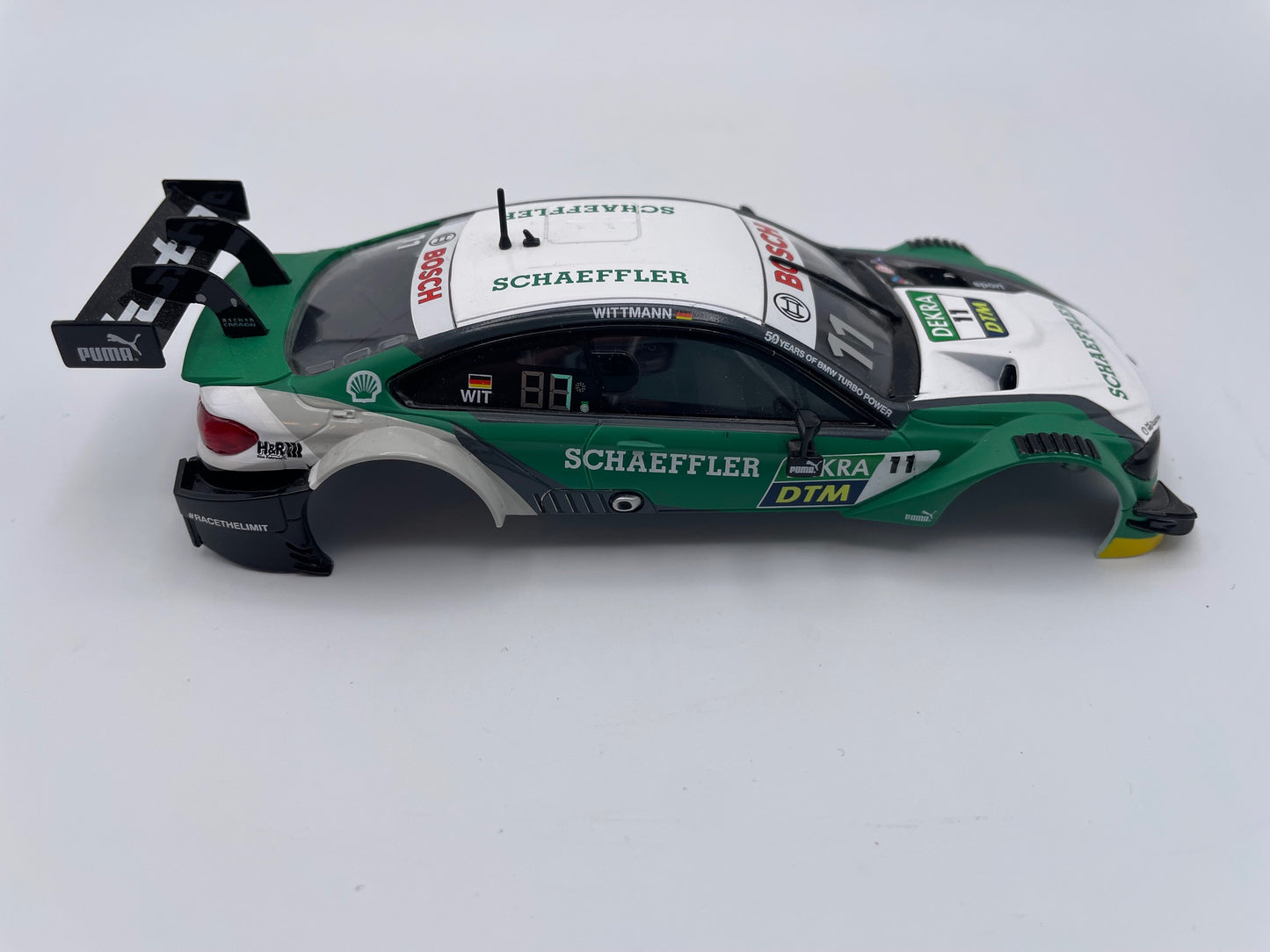 Carrera - Body Shell - BMW M4 DTM - #11 Schaeffler - DTM 2019 - 27635