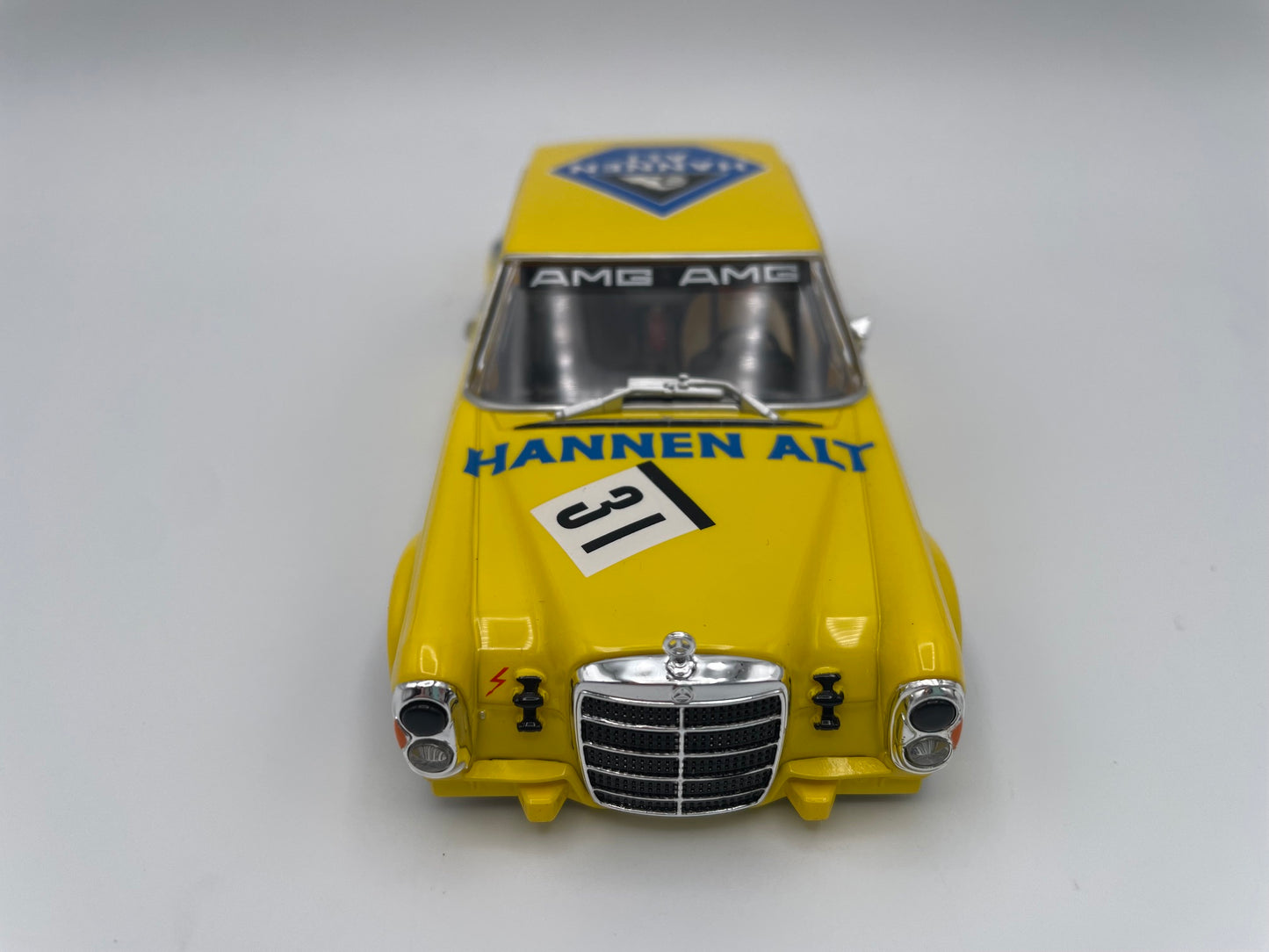 Carrera 132 | Body Shell | Mercedes-Benz 300 SEL 6.3 AMG | 31037 / 27713 | 1/32 Slot Car Parts