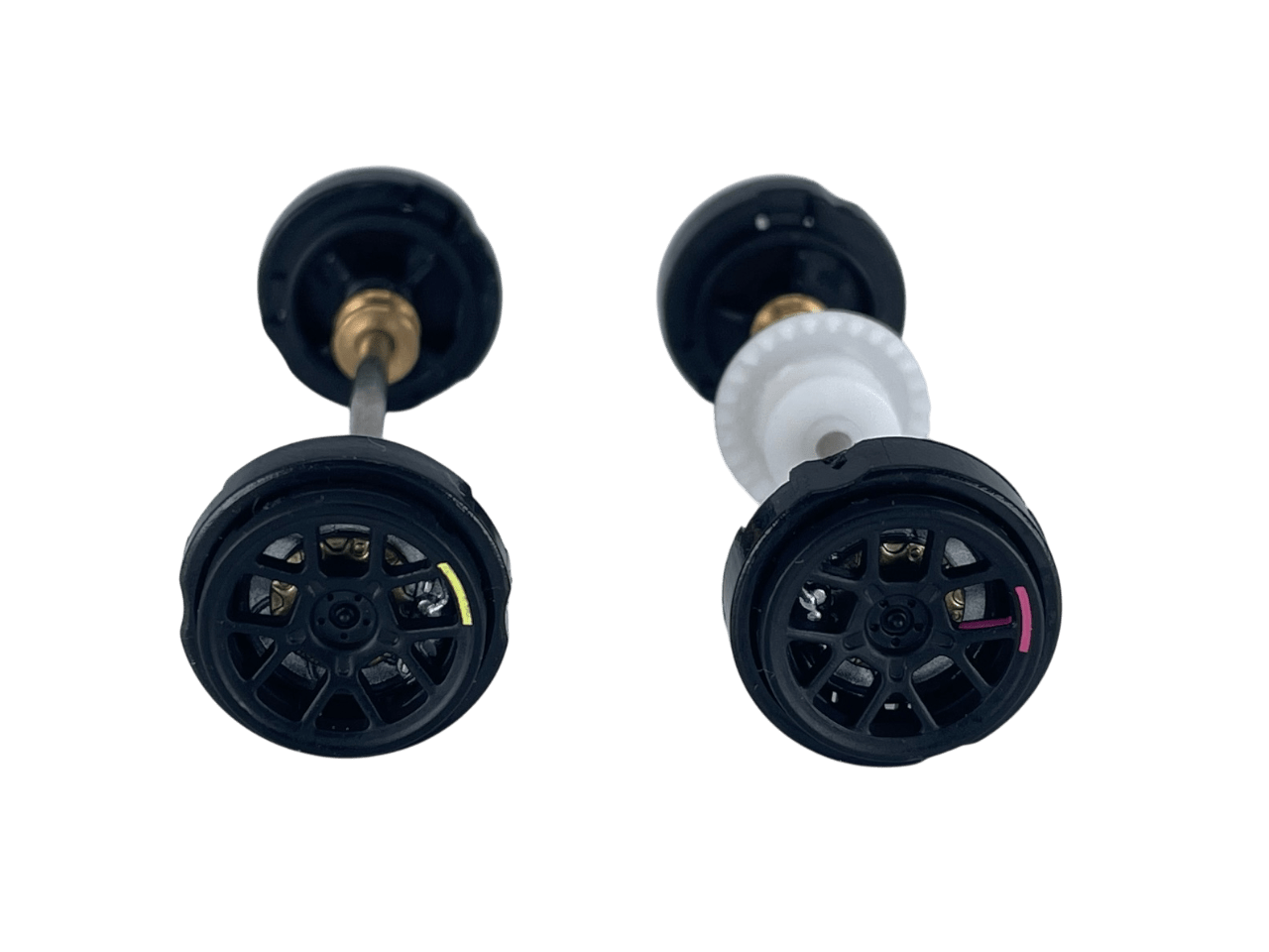 Carrera 132 | Axle Assembly - Front & Rear | Aston Martin Vantage AMR GT3 Evo | 1/32 Slot Car Parts