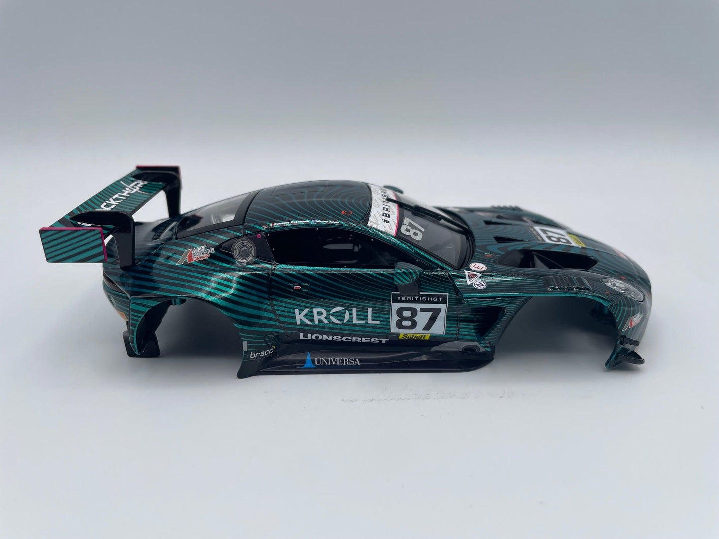 Carrera 132 | Body Shell | Aston Martin Vantage AMR GT3 Evo | 32069 / 27804 | 1/32 Slot Car Parts