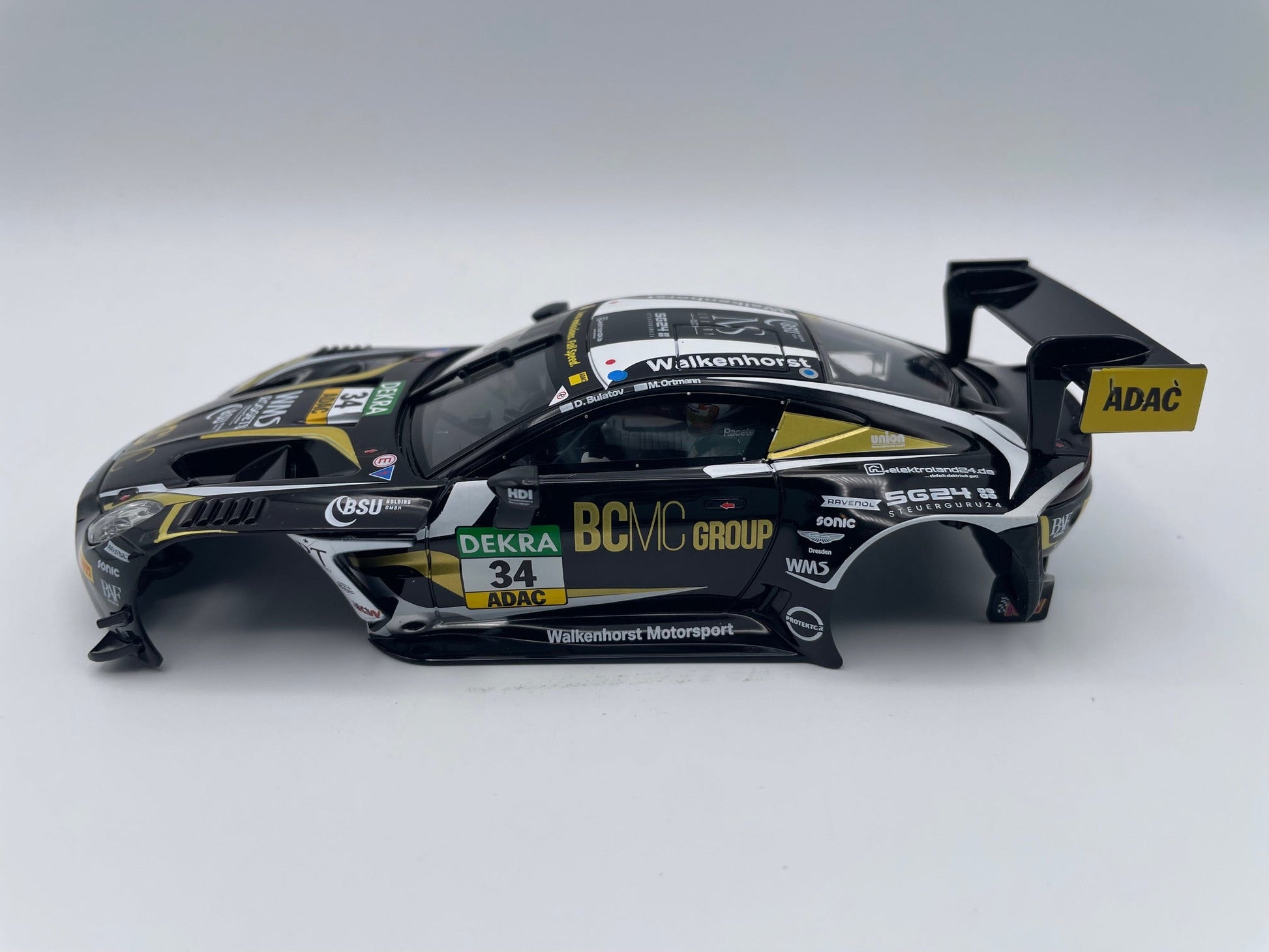 Carrera 132 | Body Shell | Aston Martin Vantage AMR GT3 Evo | 32070 / 27805 | 1/32 Slot Car Parts