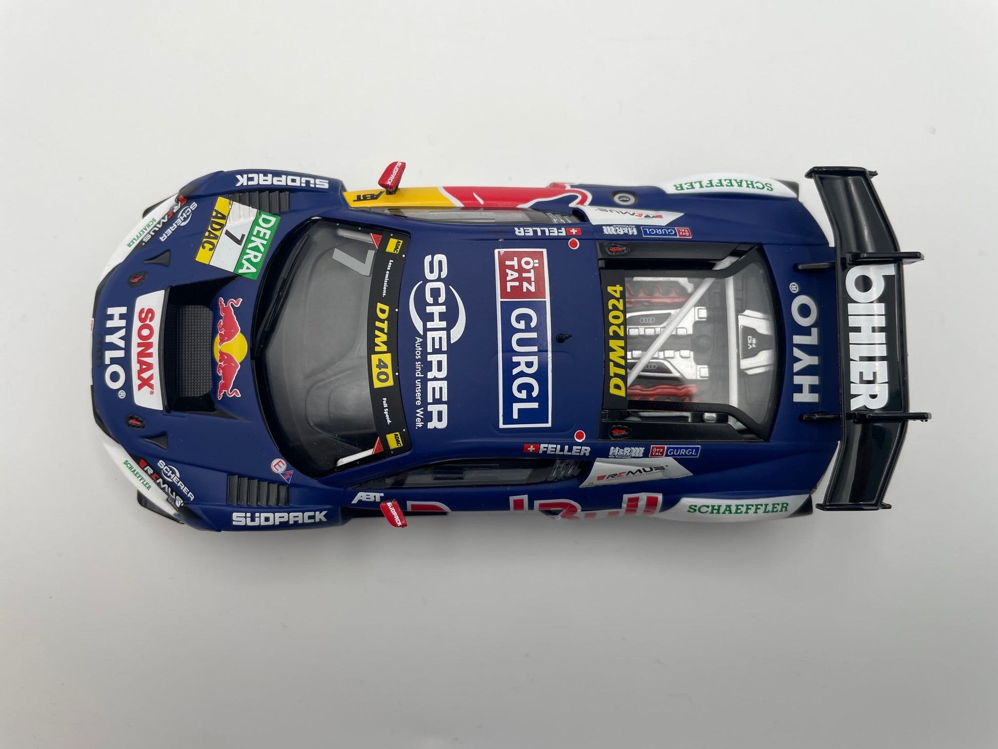 Carrera 132 | Body Shell | Audi R8 LMS GT3 Evo II | #7 Abt Sportsline Red Bull - DTM 2024 | 27801