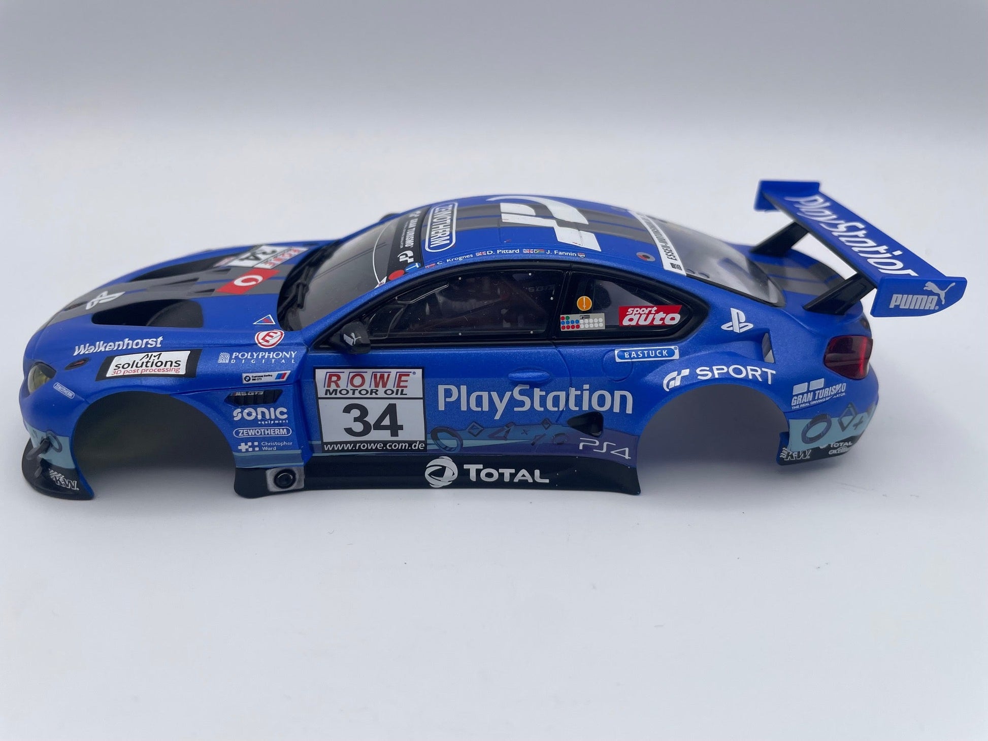 Carrera 132 | Body Shell | BMW M6 GT3 / GTLM | 34 PlayStation | 30984 / 27685