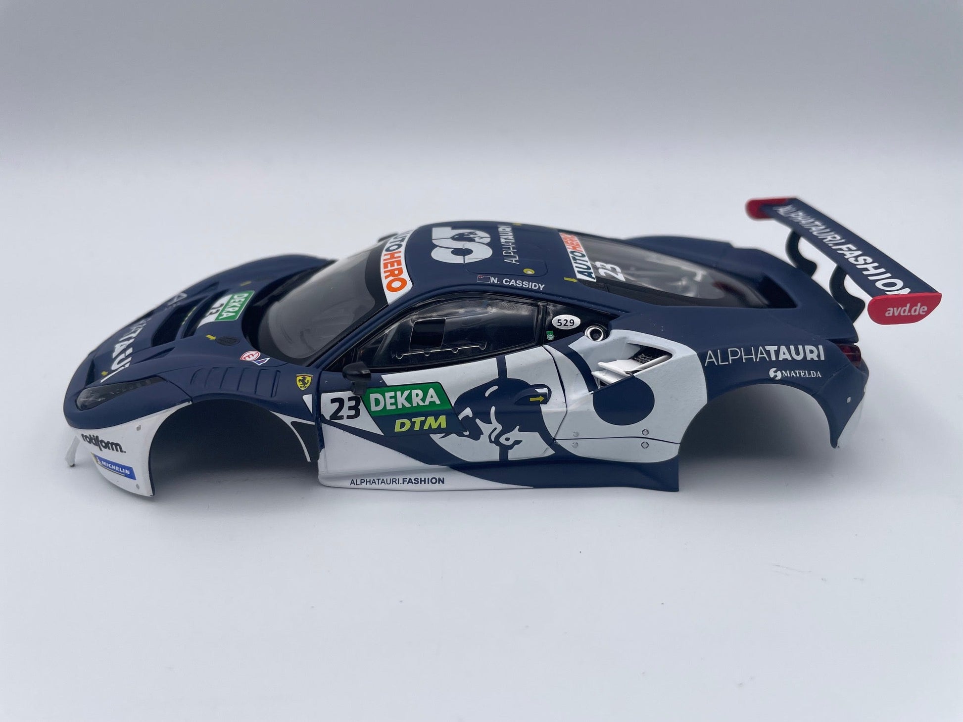 Carrera 132 | Body Shell | Ferrari 488 GT3 | 23 Alpha Tauri | 31033 / 27709
