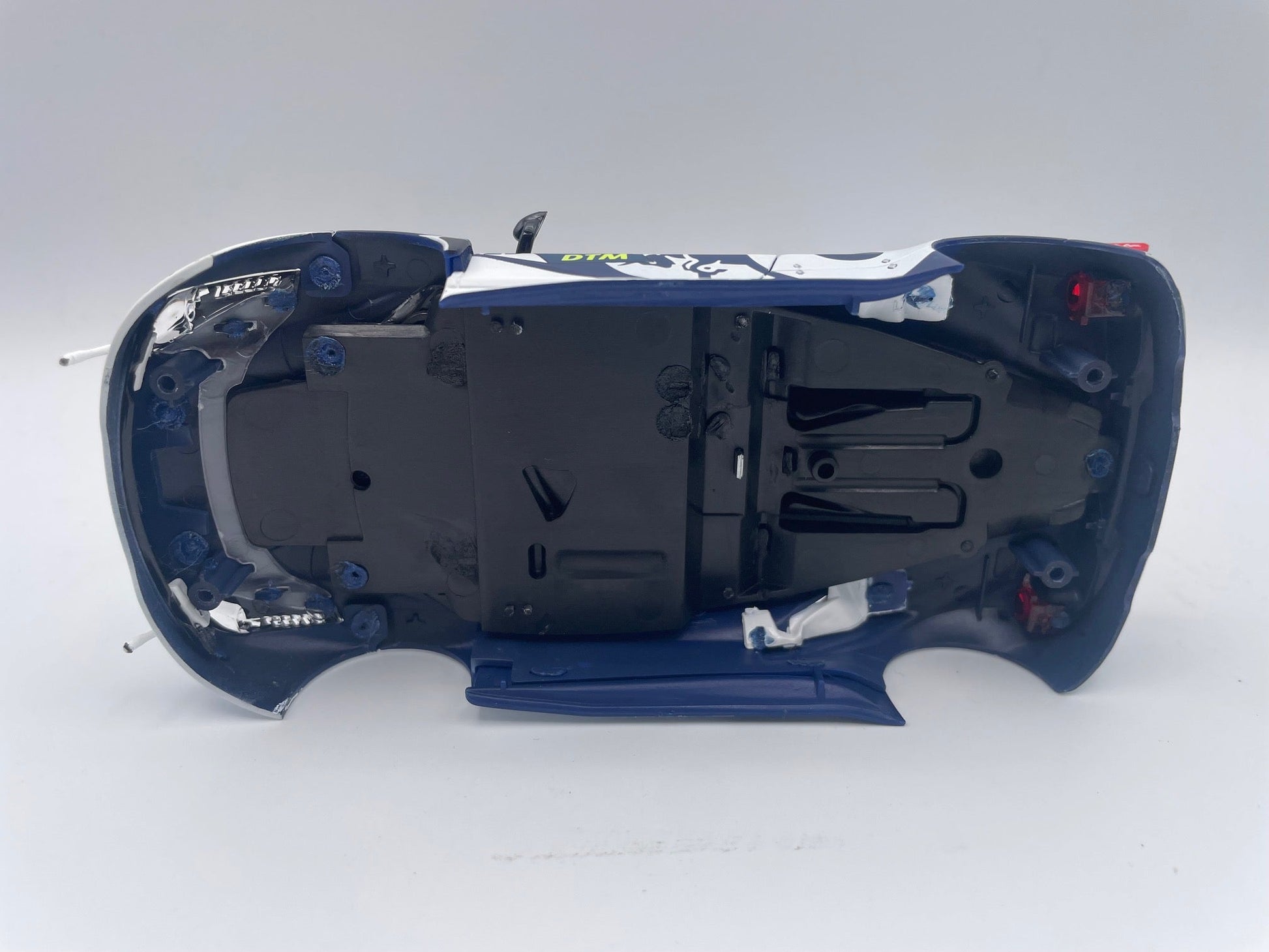 Carrera 132 | Body Shell | Ferrari 488 GT3 | 23 Alpha Tauri | 31033 / 27709