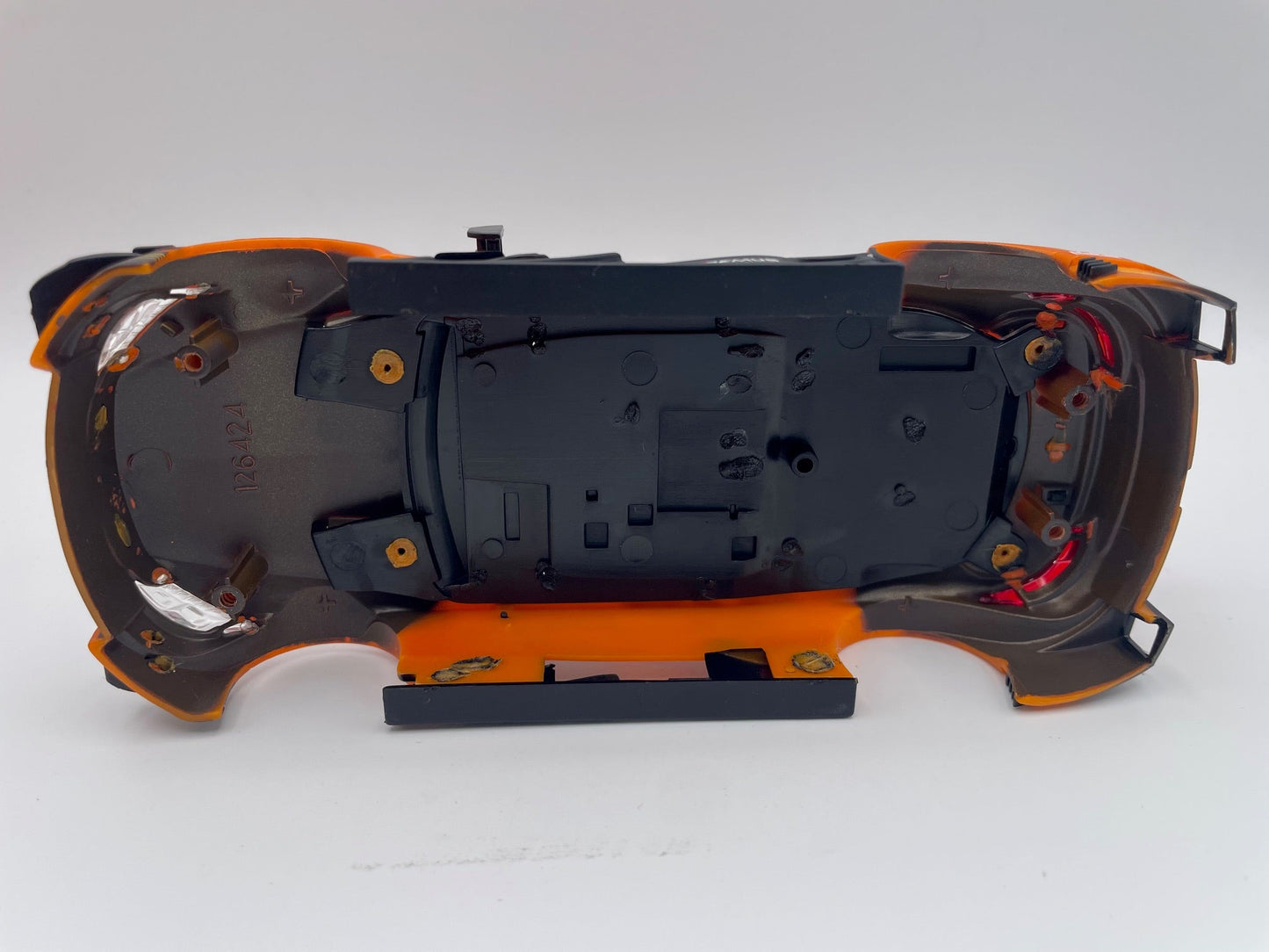 Carrera 132 | Body Shell | Mercedes - AMG C 63 DTM | 22 Silber Pfeil | 31018 / 27694