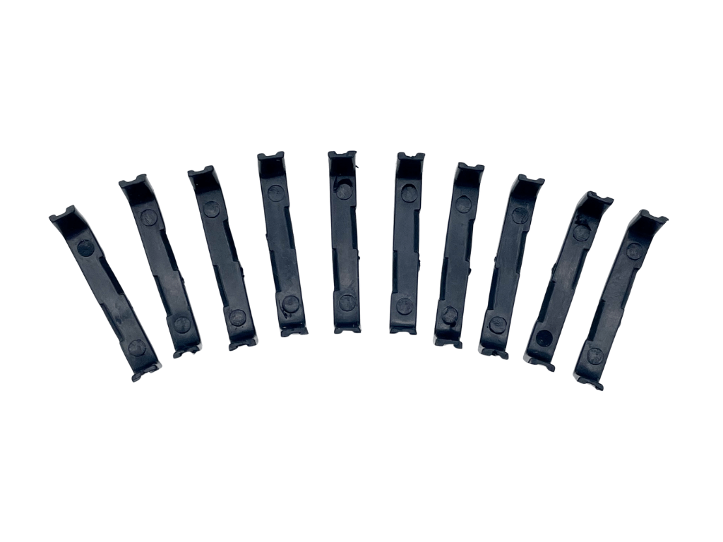 Carrera 132 | Chassis Parts | Rear Magnet Mounting Clip | 1/32 Slot Car Parts