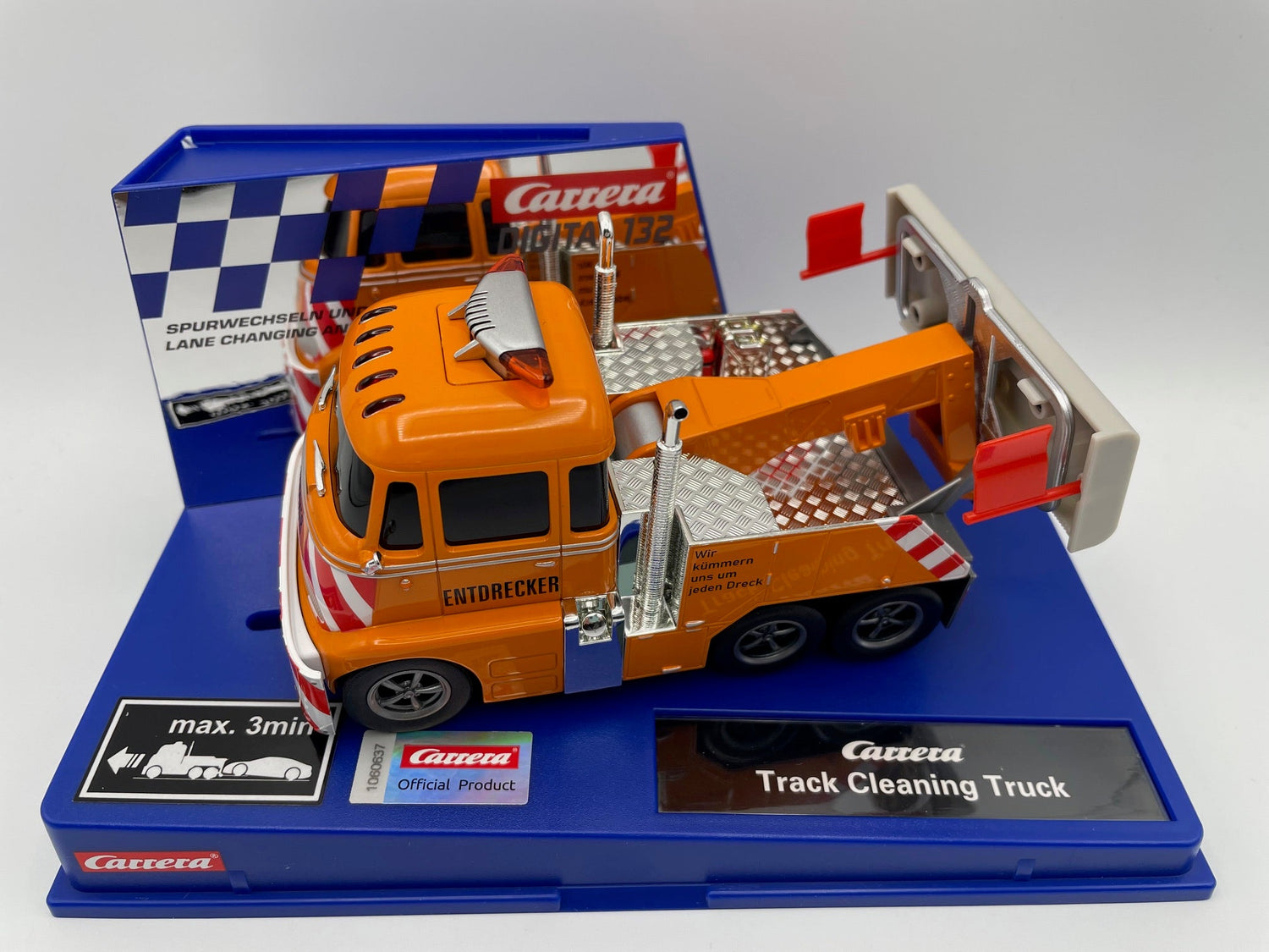 Carrera Digital 132 - Race Truck - Track Cleaning Truck - 31094