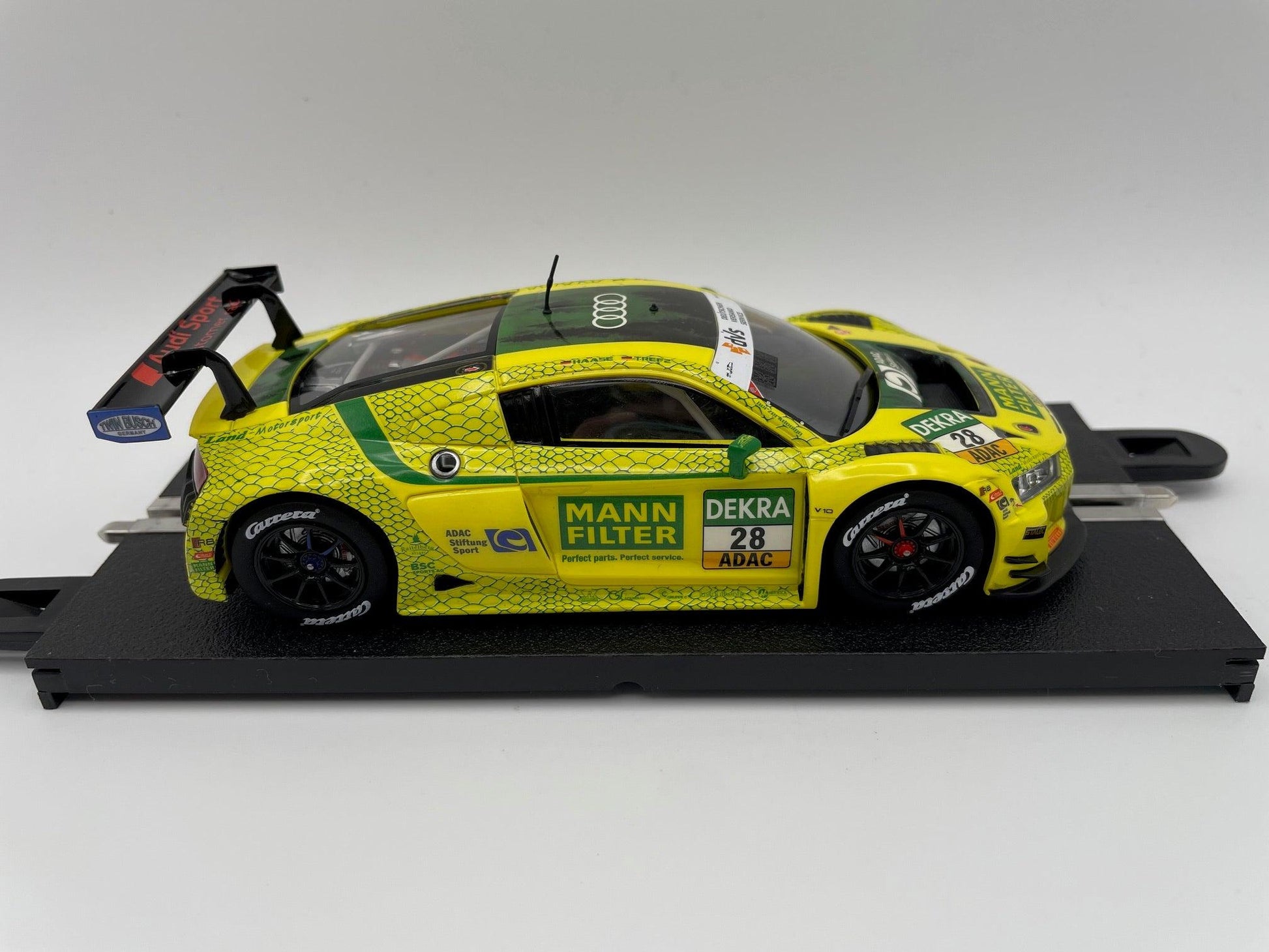 Carrera Evolution - Audi R8 LMS GT3 - #28 Mann - Filter - GT Masters 2021 - 27703 Unboxed