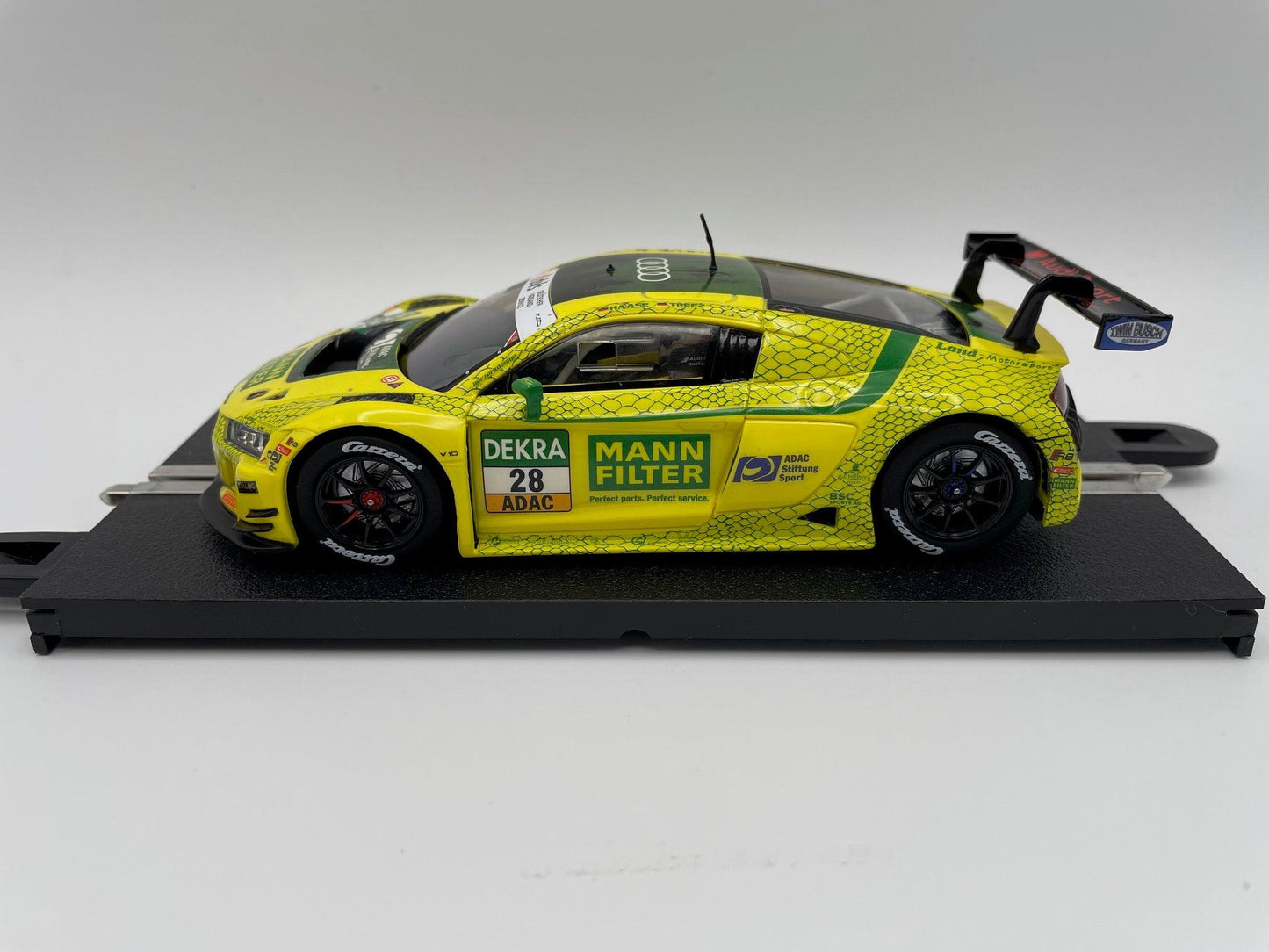 Carrera Evolution - Audi R8 LMS GT3 - #28 Mann - Filter - GT Masters 2021 - 27703 Unboxed