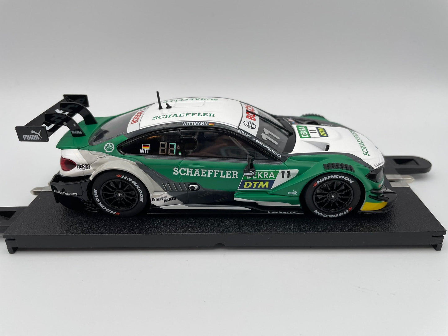 Carrera Evolution - BMW M4 DTM - #11 Schaeffler - DTM 2019 - 27635 Unboxed