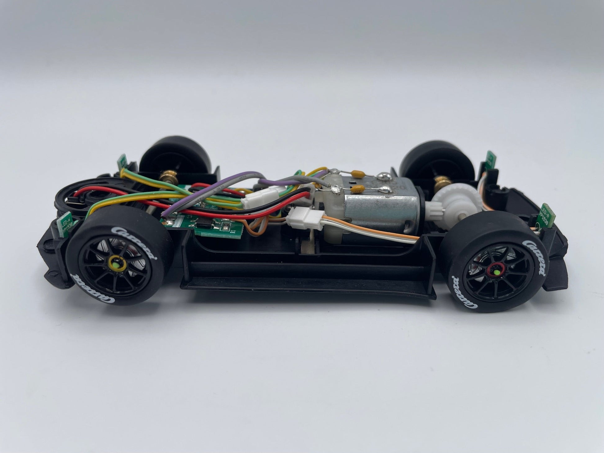 Carrera Evolution | Complete Chassis Assembly | Audi R8 LMS GT3 Evo II | #7 Abt Sportsline Red Bull | 27801