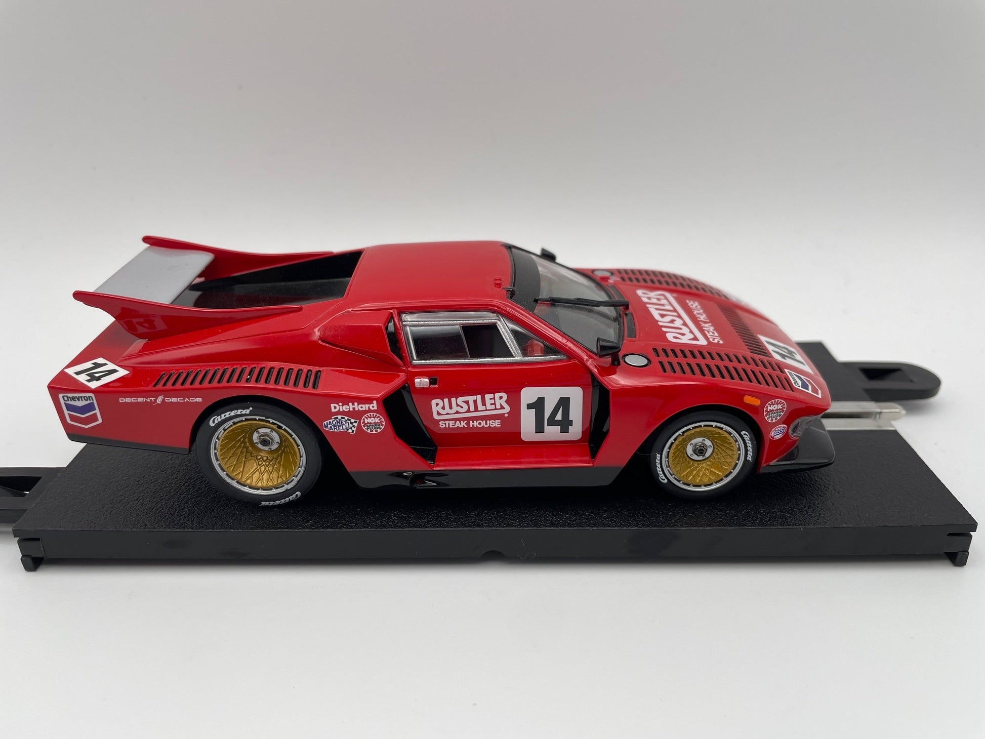 Carrera Evolution - DeTomaso Pantera - #14 Rustler Steak House - 27672 Unboxed