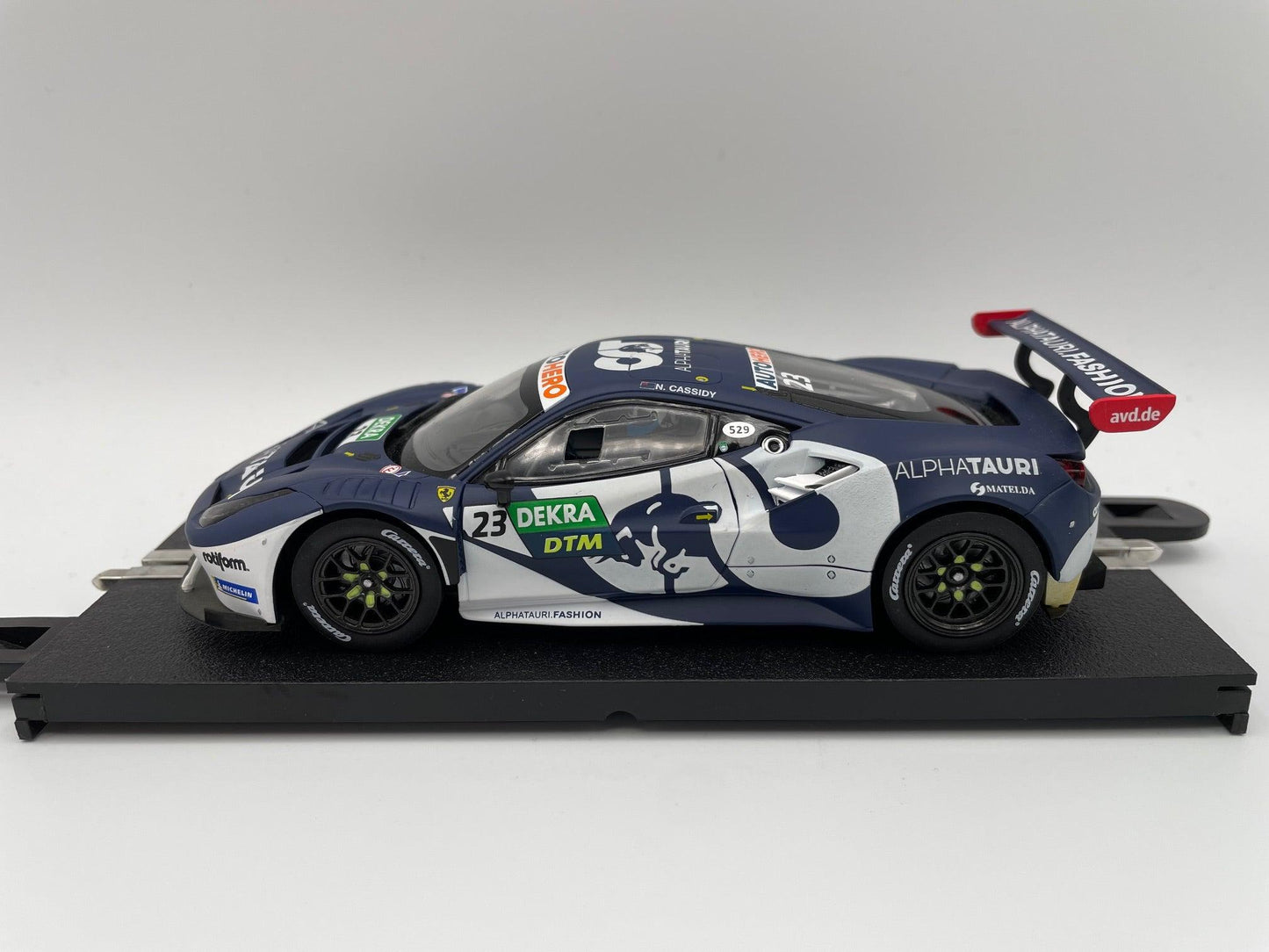 Carrera Evolution - Ferrari 488 GT3 - #23 Alpha Tauri - DTM 2021 - 27709 Unboxed