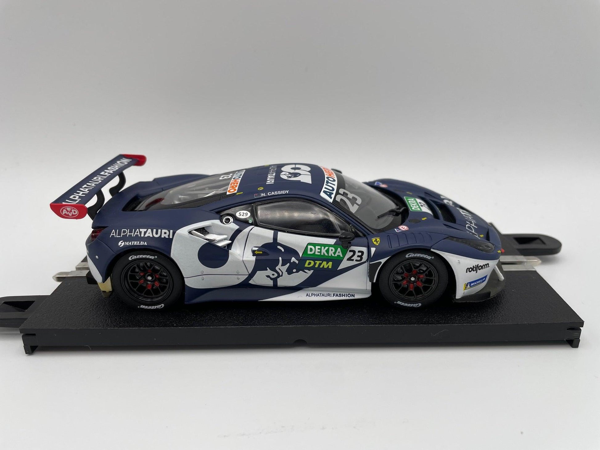 Carrera Evolution - Ferrari 488 GT3 - #23 Alpha Tauri - DTM 2021 - 27709 Unboxed