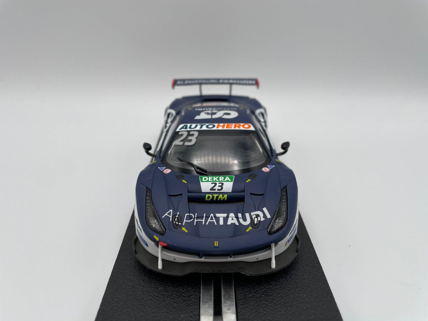 Carrera Evolution - Ferrari 488 GT3 - #23 Alpha Tauri - DTM 2021 - 27709 Unboxed