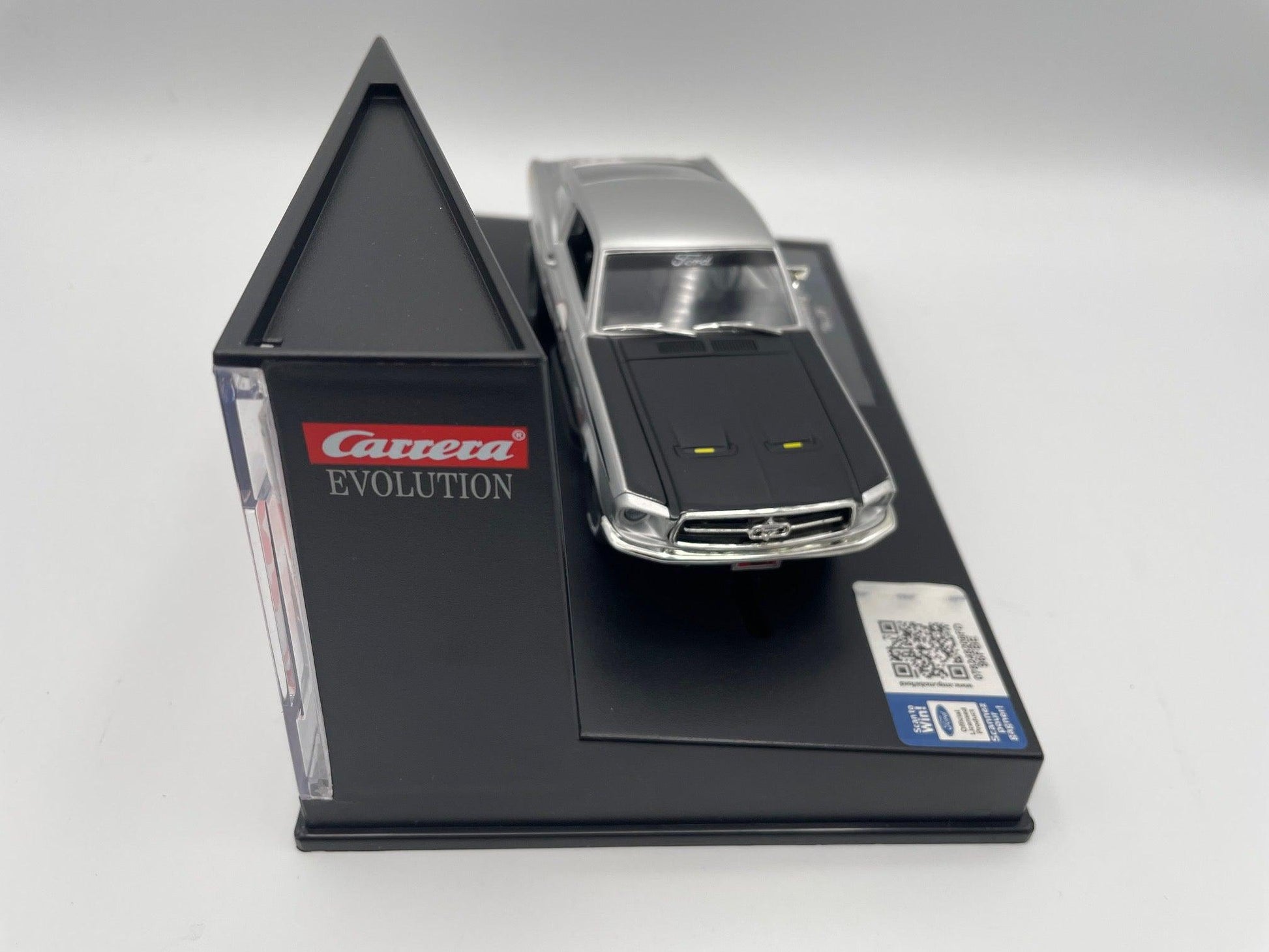 Carrera Evolution - Ford Mustang GT - #29 - 27554