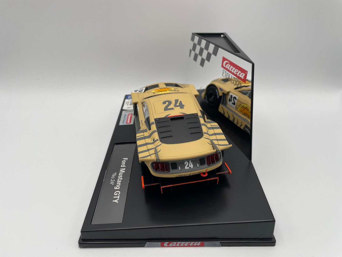 Carrera Evolution - Ford Mustang GTY - #24 Sand - 27668