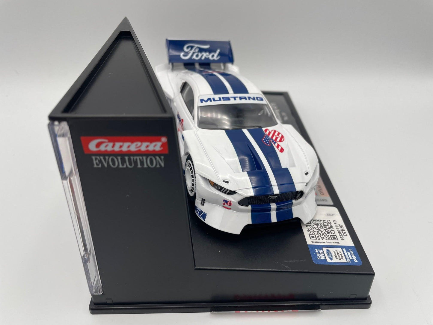 Carrera Evolution - Ford Mustang GTY - #76 White - 27752