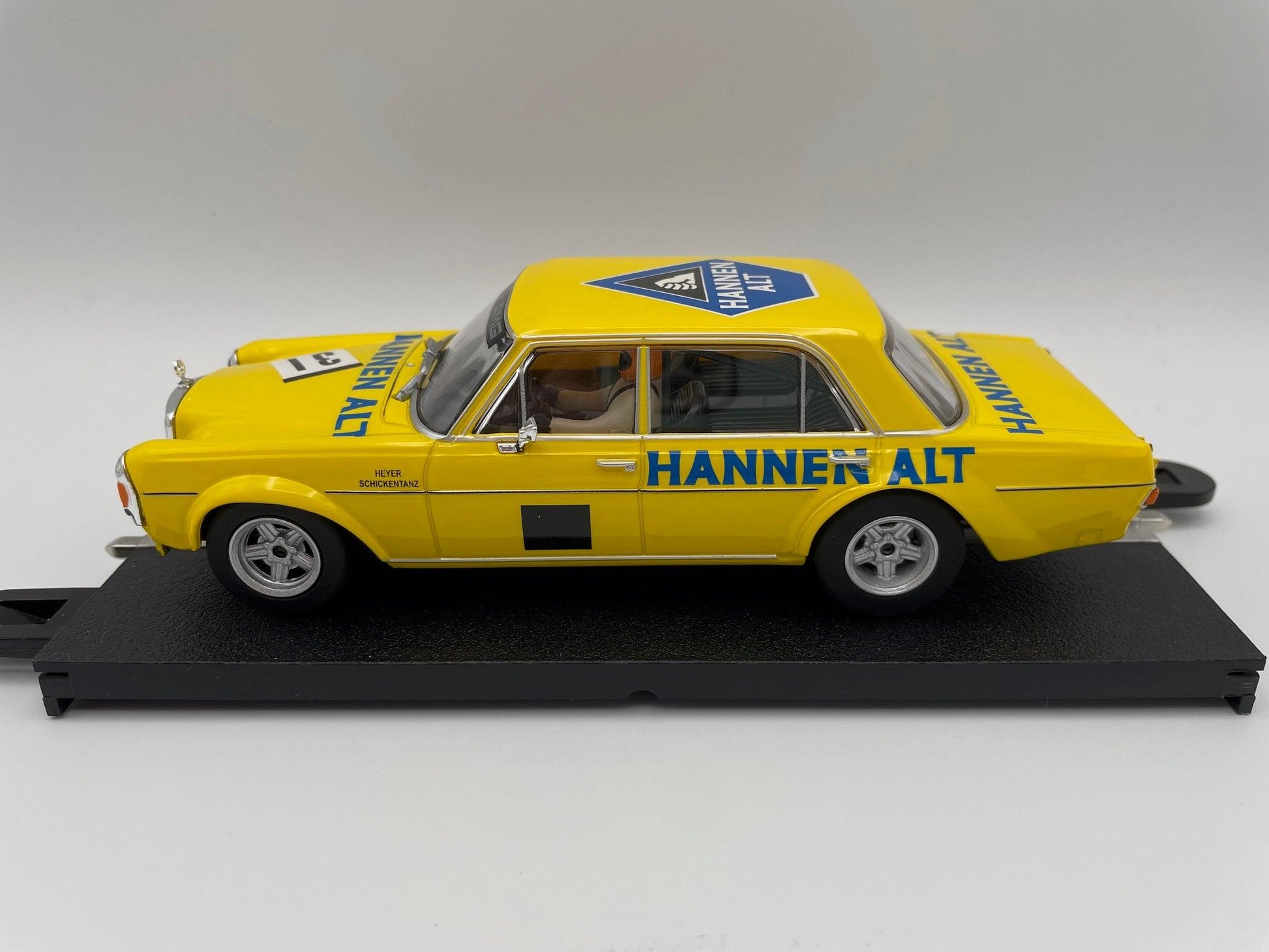 Carrera Evolution - Mercedes - Benz 300 SEL 6.3 AMG - #31 Hannen Alt - 1971 - 27713 Unboxed