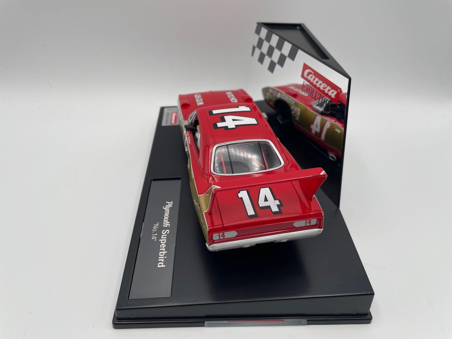 Carrera Evolution - Plymouth Superbird - #14 Richard Brickhouse - 27640