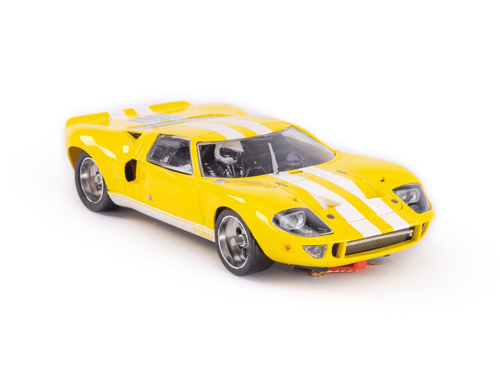 Fly | Ford GT40 Mk II | Yellow | EVO3 Racing | R2006R2 | 1/32 Slot Car