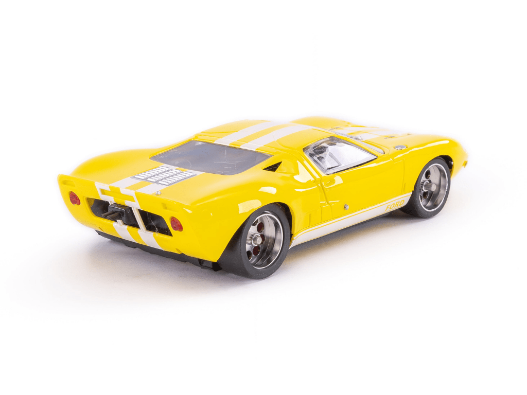 Fly | Ford GT40 Mk II | Yellow | EVO3 Racing | R2006R2 | 1/32 Slot Car